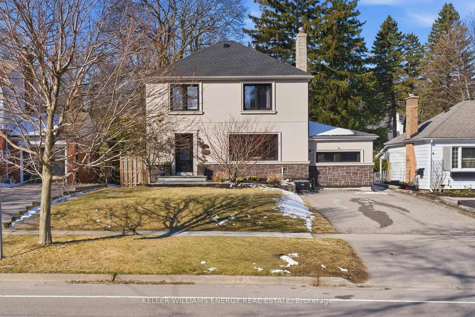 Photo 1 of 748 Mary Street N, Oshawa, Centennial — HOMEH