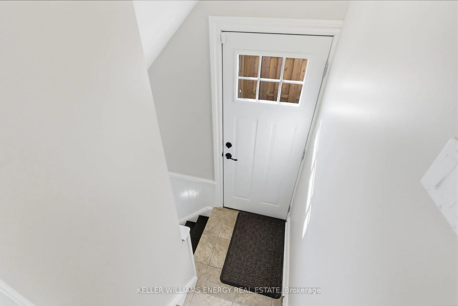 Photo 38 of 748 Mary Street N, Oshawa, Centennial — HOMEH