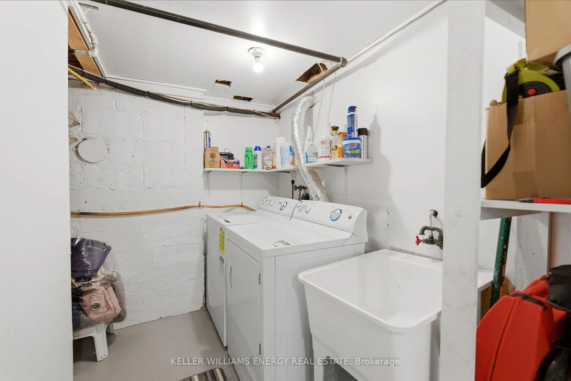 Photo 40 of 748 Mary Street N, Oshawa, Centennial — HOMEH