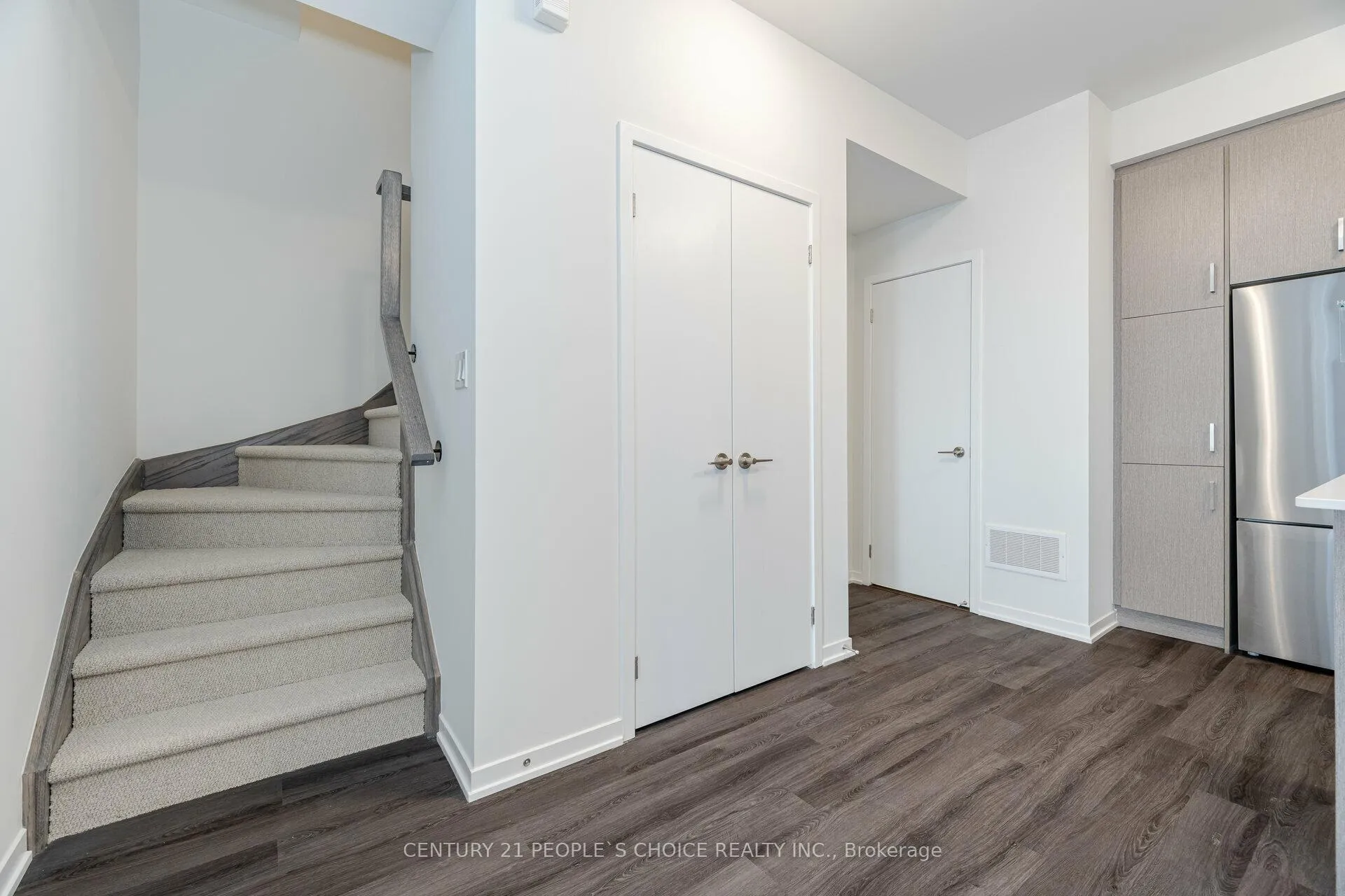 Photo 19 of Unit TH 263, 150 Honeycrisp Crescent, Vaughan, Concord — HOMEH