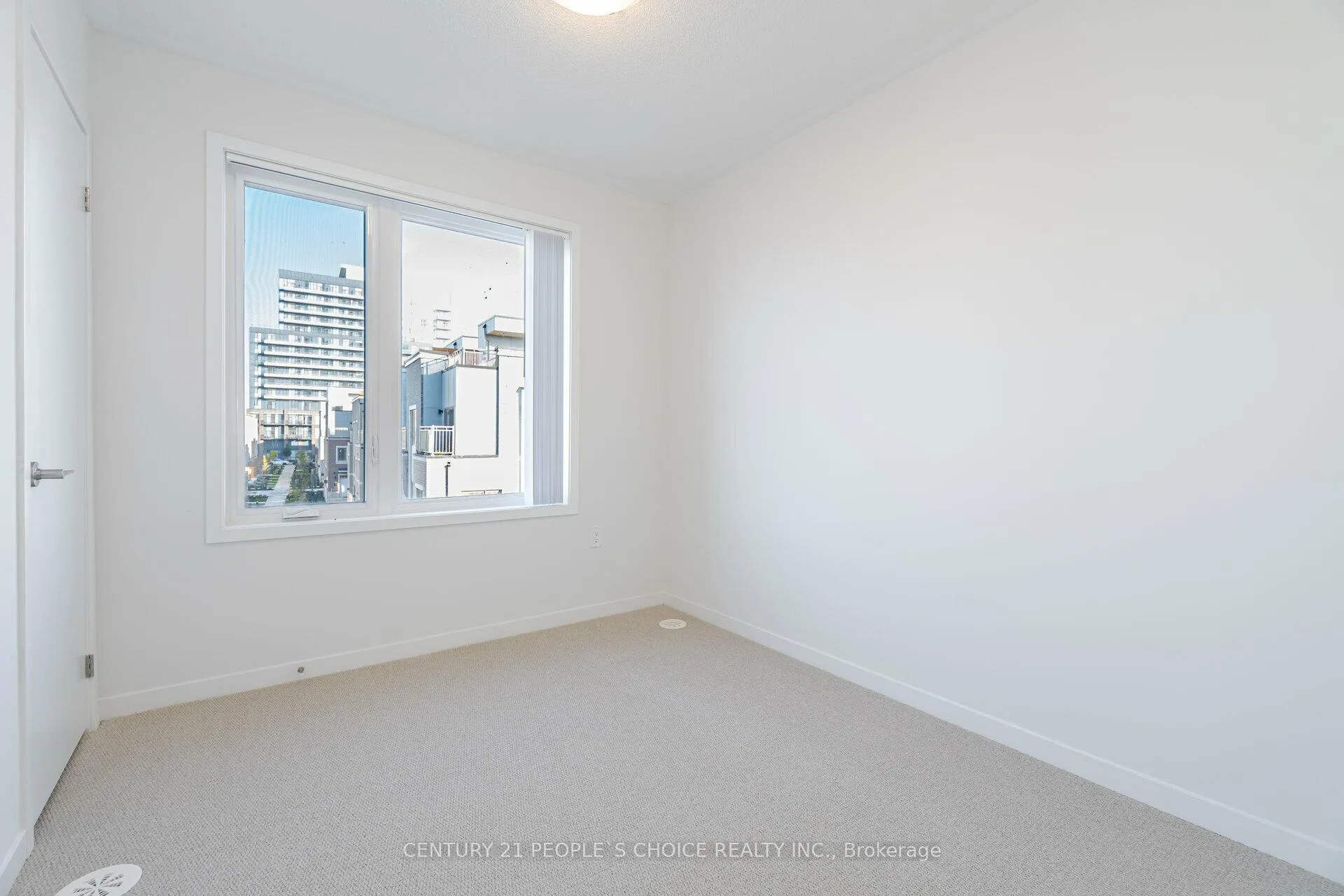 Photo 26 of Unit TH 263, 150 Honeycrisp Crescent, Vaughan, Concord — HOMEH