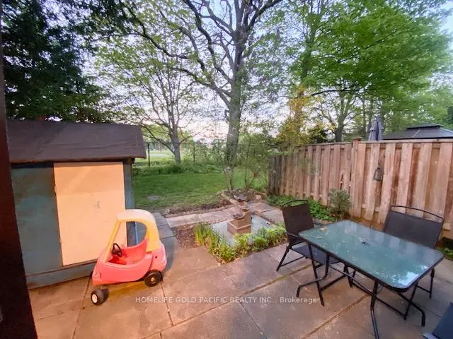 Photo 12 of 36 Stately Way, Markham, Royal Orchard — HOMEH