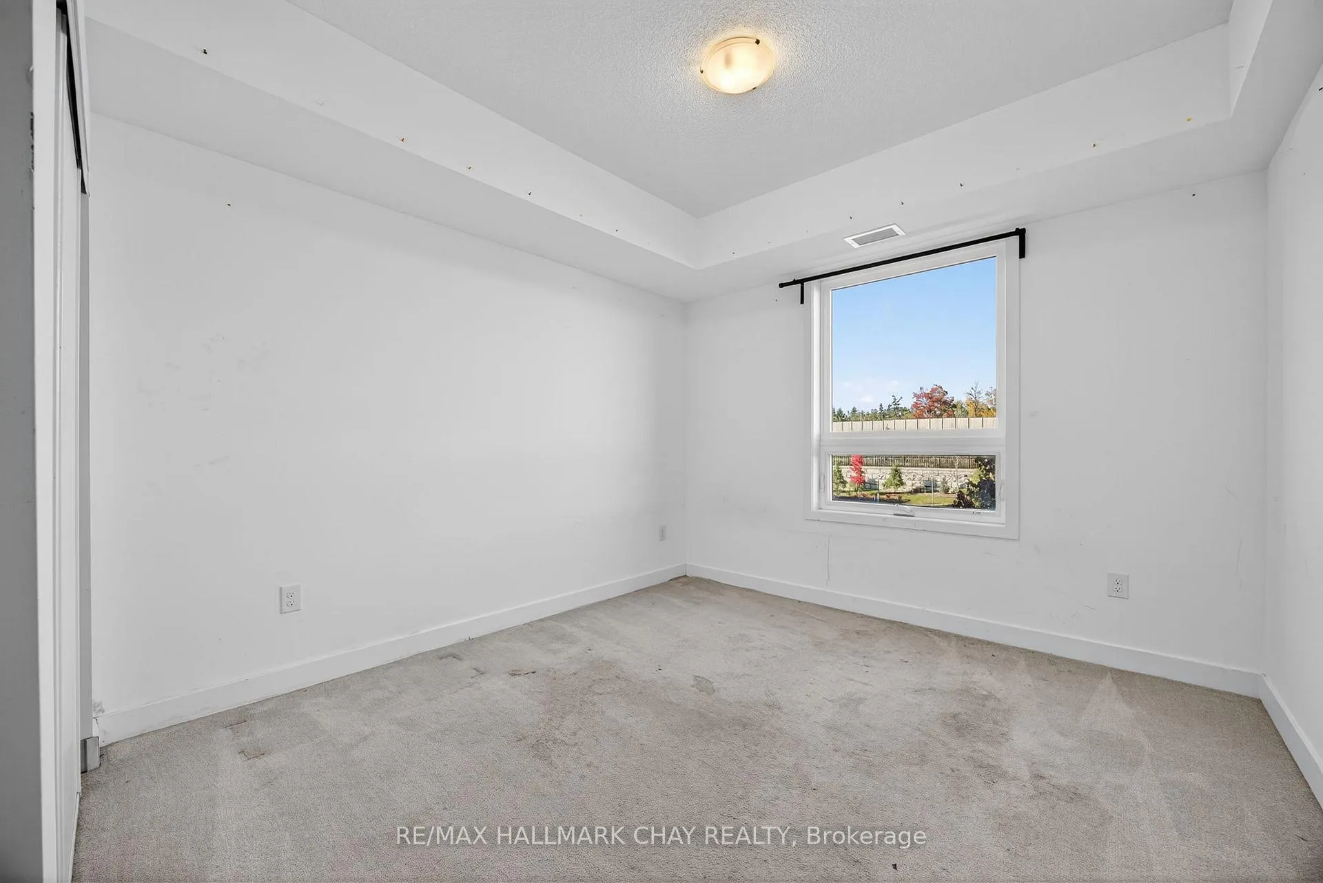 Photo 8 of Unit 104, 6 Spice Way, Barrie, Rural Barrie Southeast — HOMEH
