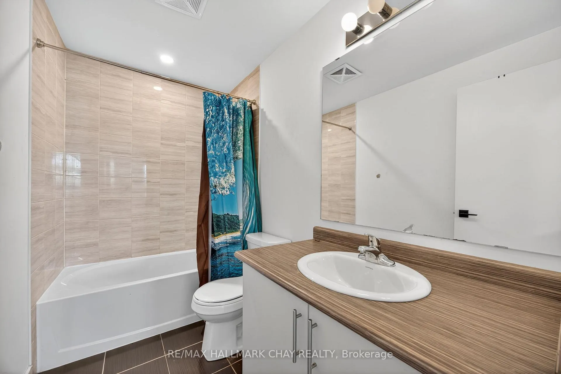 Photo 10 of Unit 104, 6 Spice Way, Barrie, Rural Barrie Southeast — HOMEH