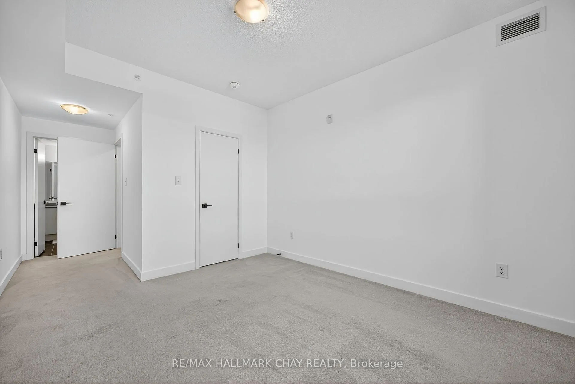 Photo 12 of Unit 104, 6 Spice Way, Barrie, Rural Barrie Southeast — HOMEH