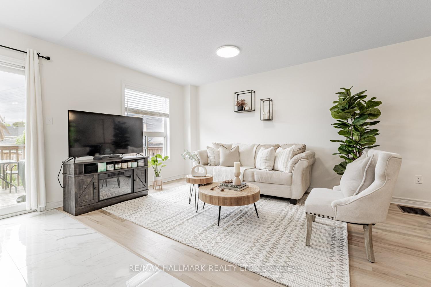 Photo 5 of 109 Grapevine Road, Caledon, Bolton West — HOMEH