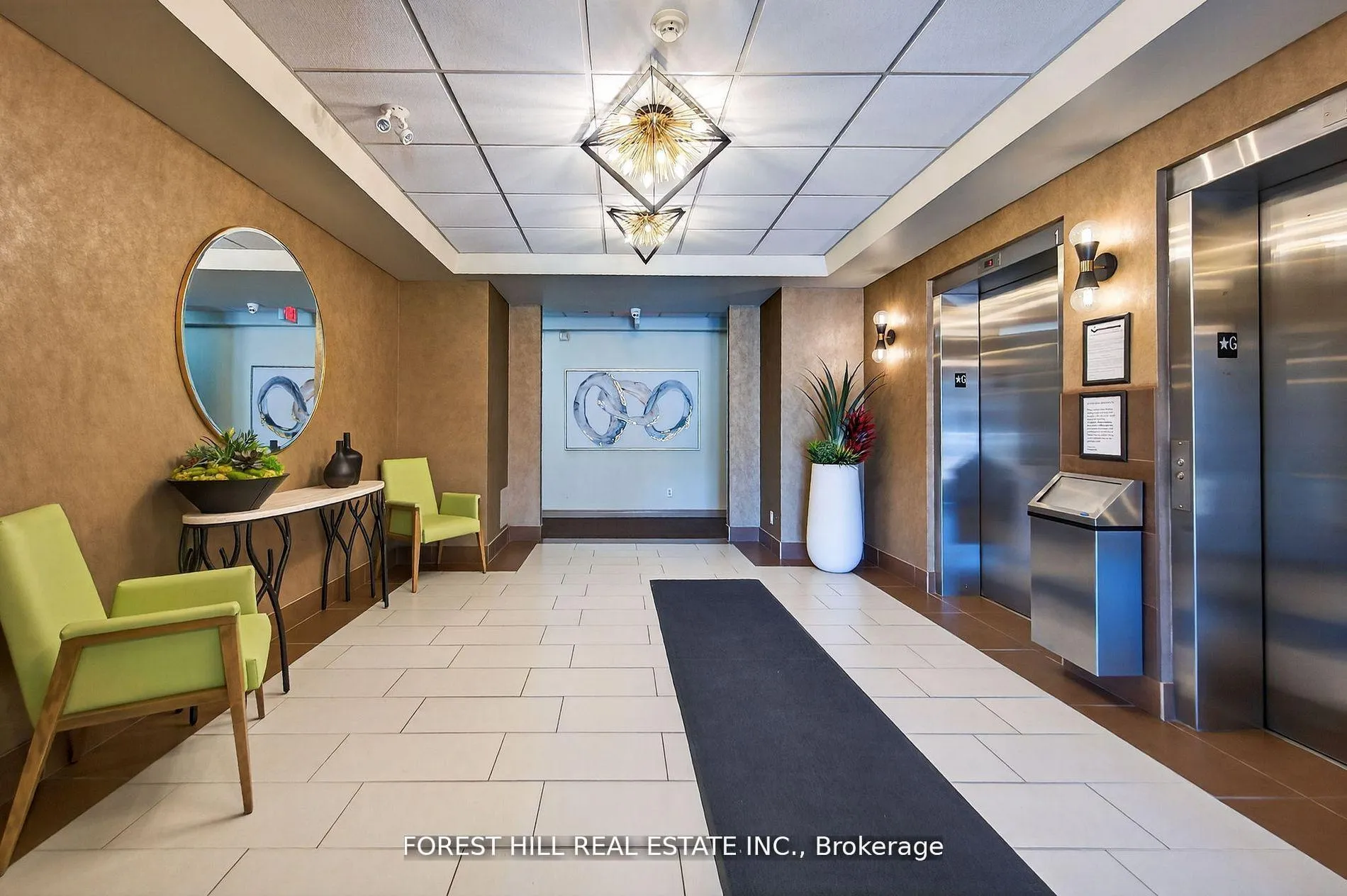 Photo 5 of Unit 308, 9451 Jane Street, Vaughan, Maple — HOMEH