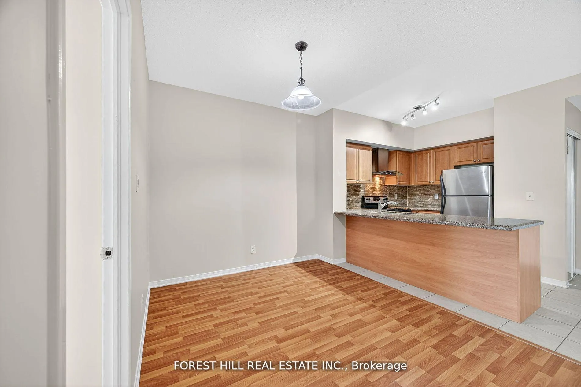 Photo 11 of Unit 308, 9451 Jane Street, Vaughan, Maple — HOMEH