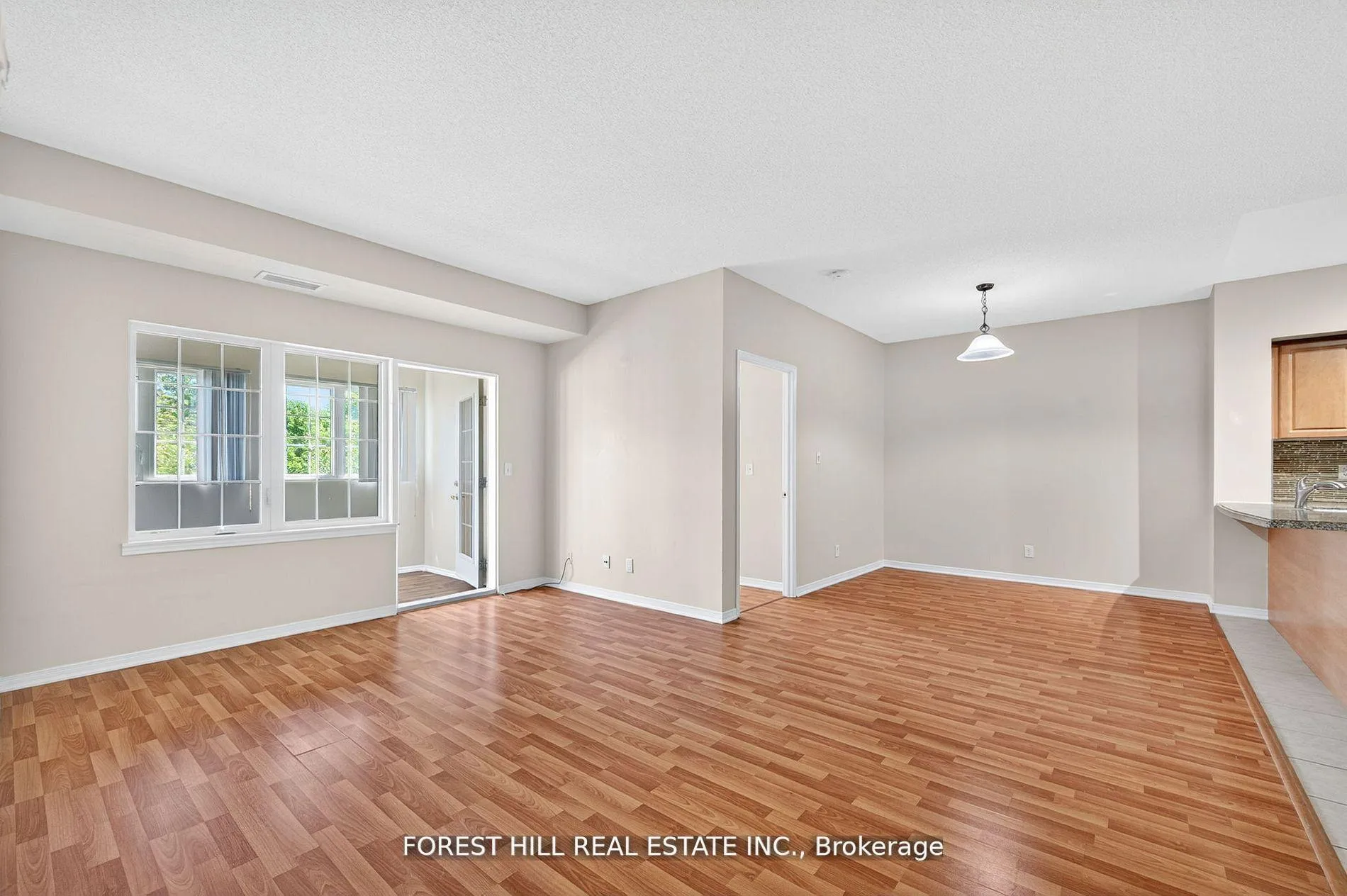 Photo 13 of Unit 308, 9451 Jane Street, Vaughan, Maple — HOMEH