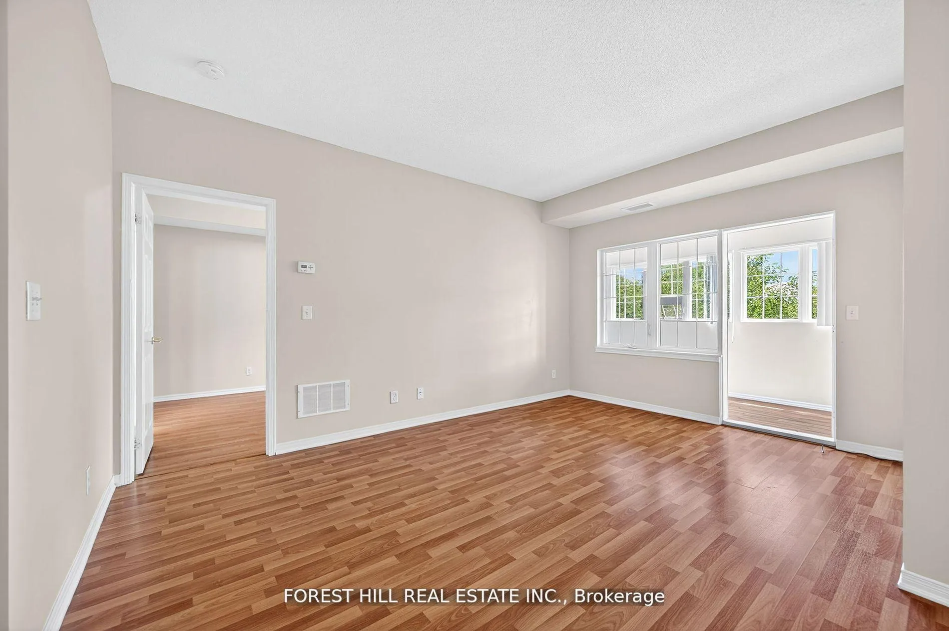 Photo 14 of Unit 308, 9451 Jane Street, Vaughan, Maple — HOMEH