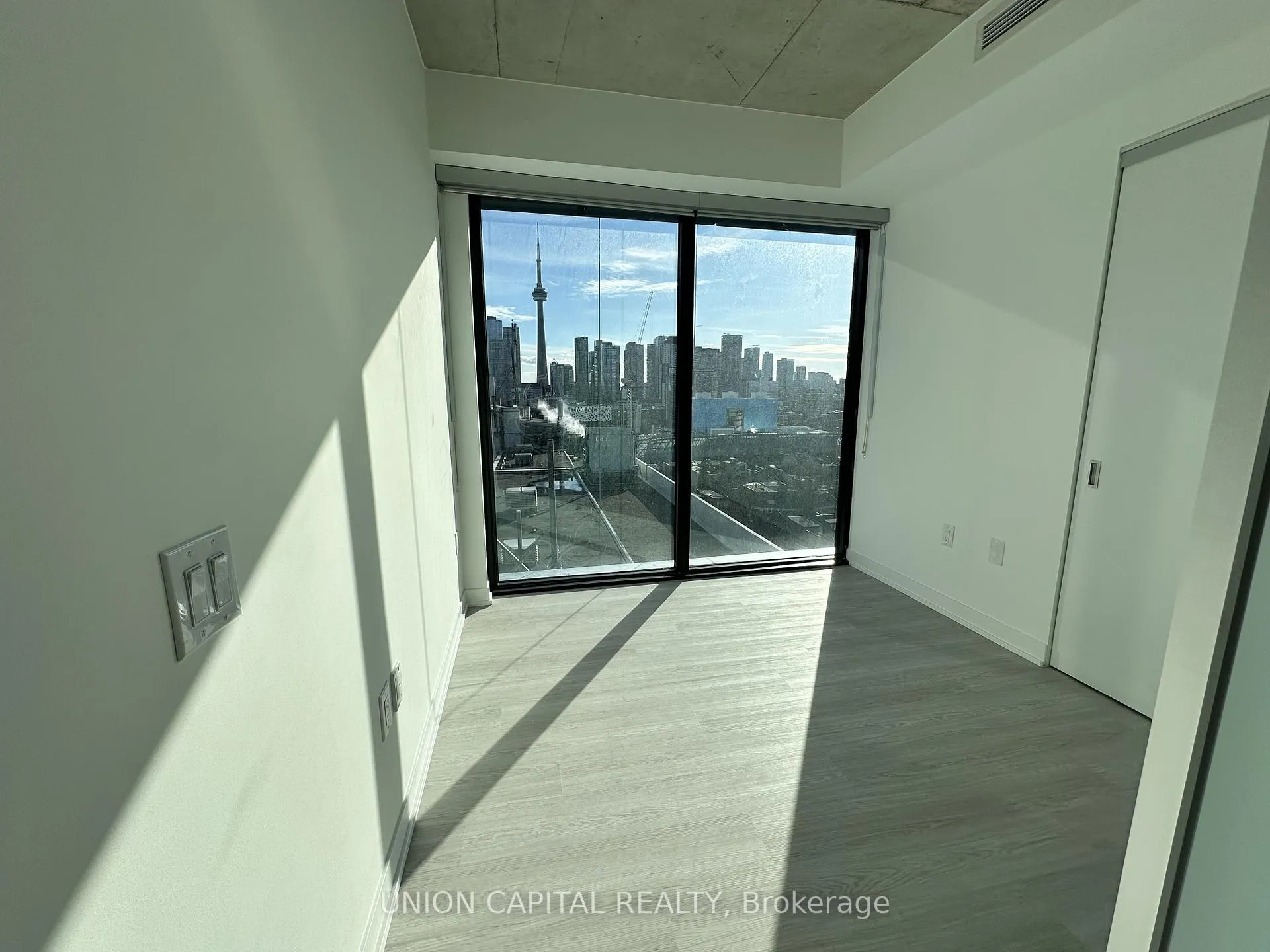Photo 6 of Unit 1411, 195 McCaul Street, Toronto, Kensington-Chinatown — HOMEH