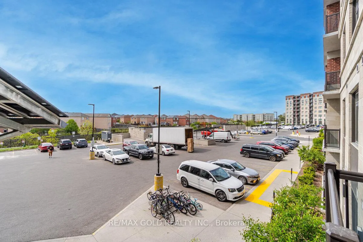 Photo 4 of Unit 608, 39 New Delhi Drive, Markham, Cedarwood — HOMEH