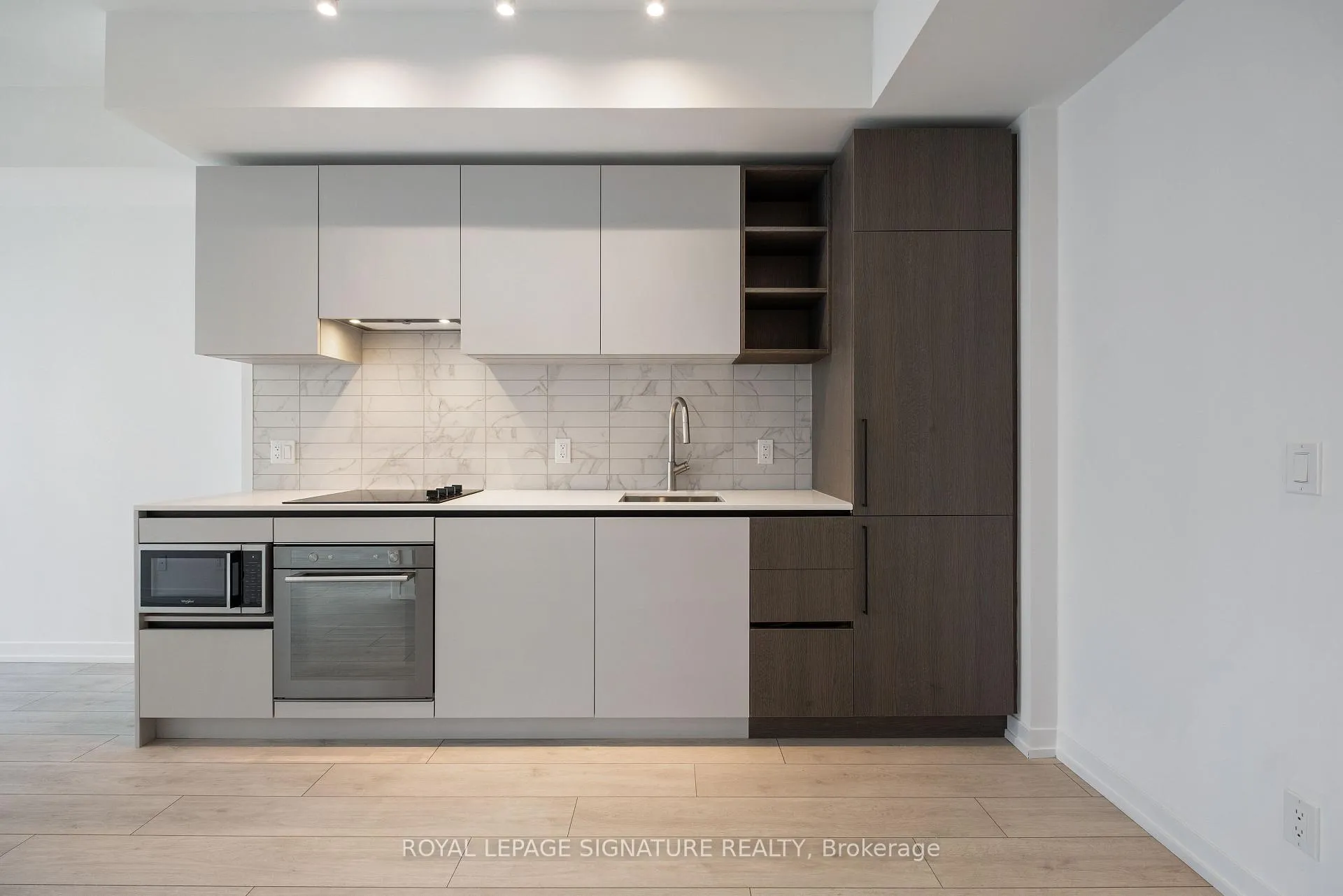 Photo 6 of Unit 4607, 55 Mercer Street, Toronto, Waterfront Communities — HOMEH