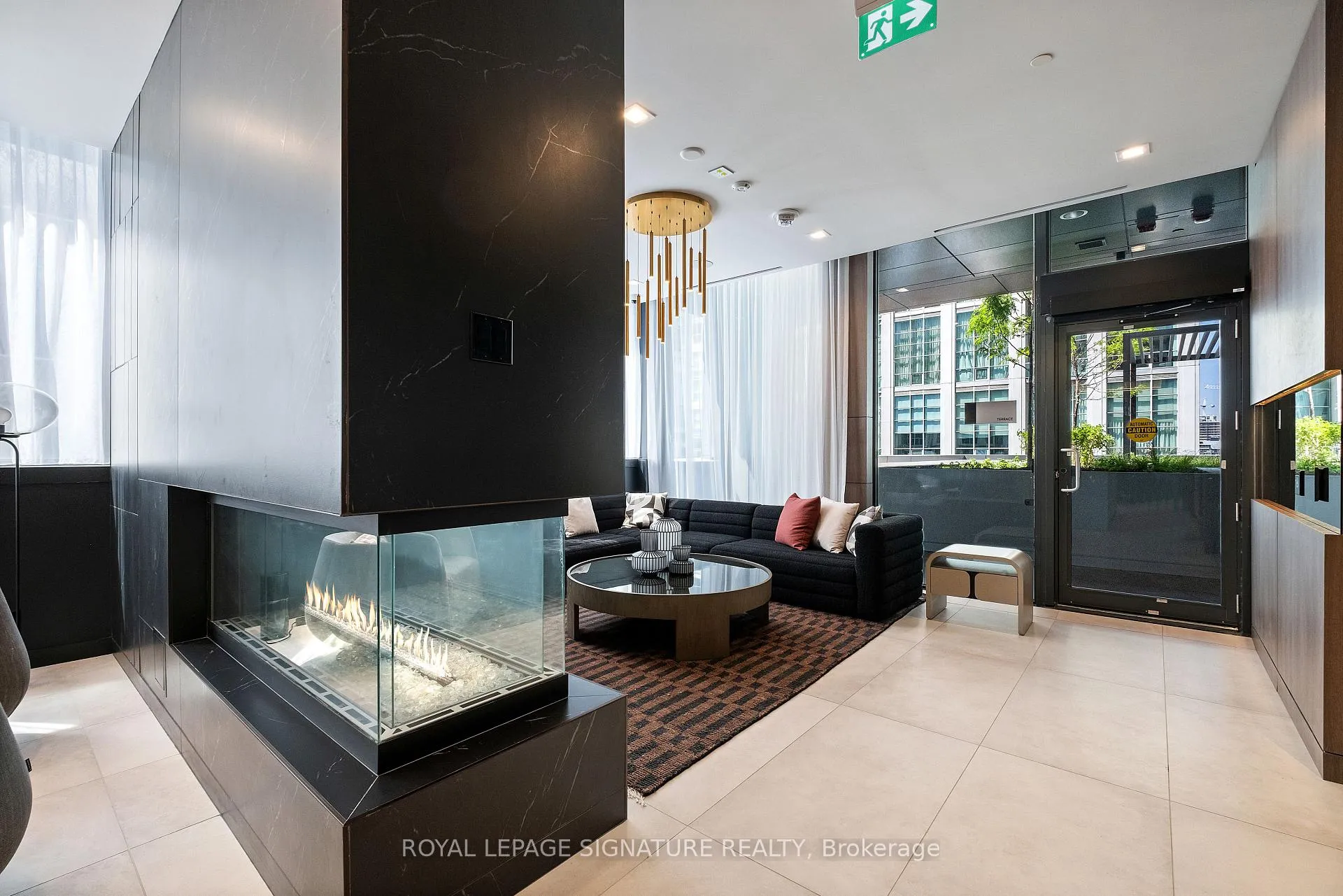 Photo 10 of Unit 4607, 55 Mercer Street, Toronto, Waterfront Communities — HOMEH