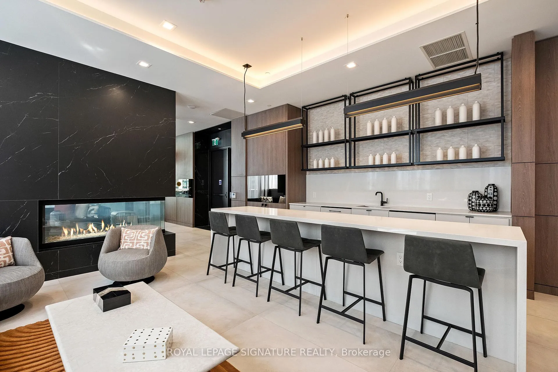 Photo 12 of Unit 4607, 55 Mercer Street, Toronto, Waterfront Communities — HOMEH