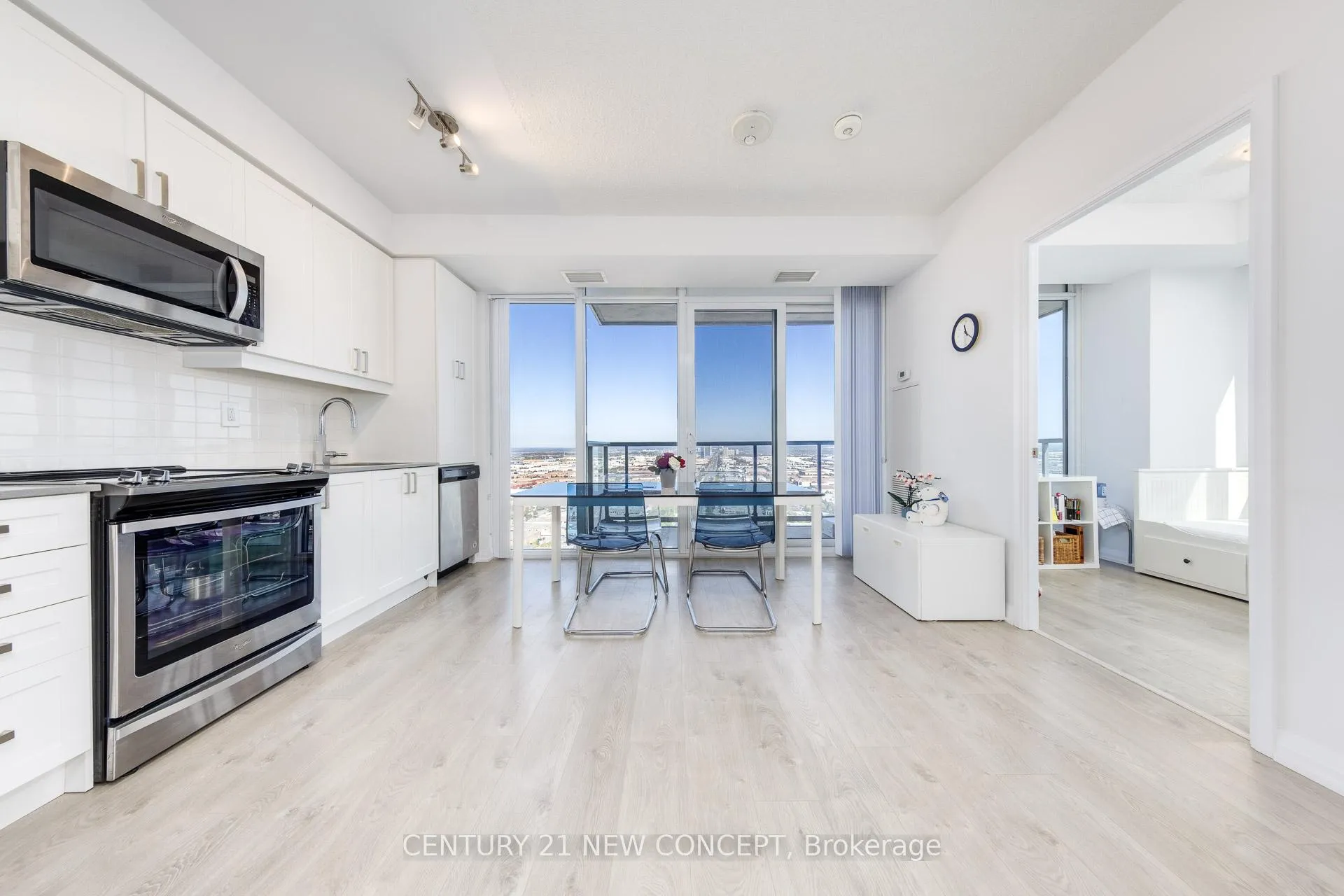 Photo 2 of Unit 3415, 7895 Jane Street, Vaughan, Concord — HOMEH
