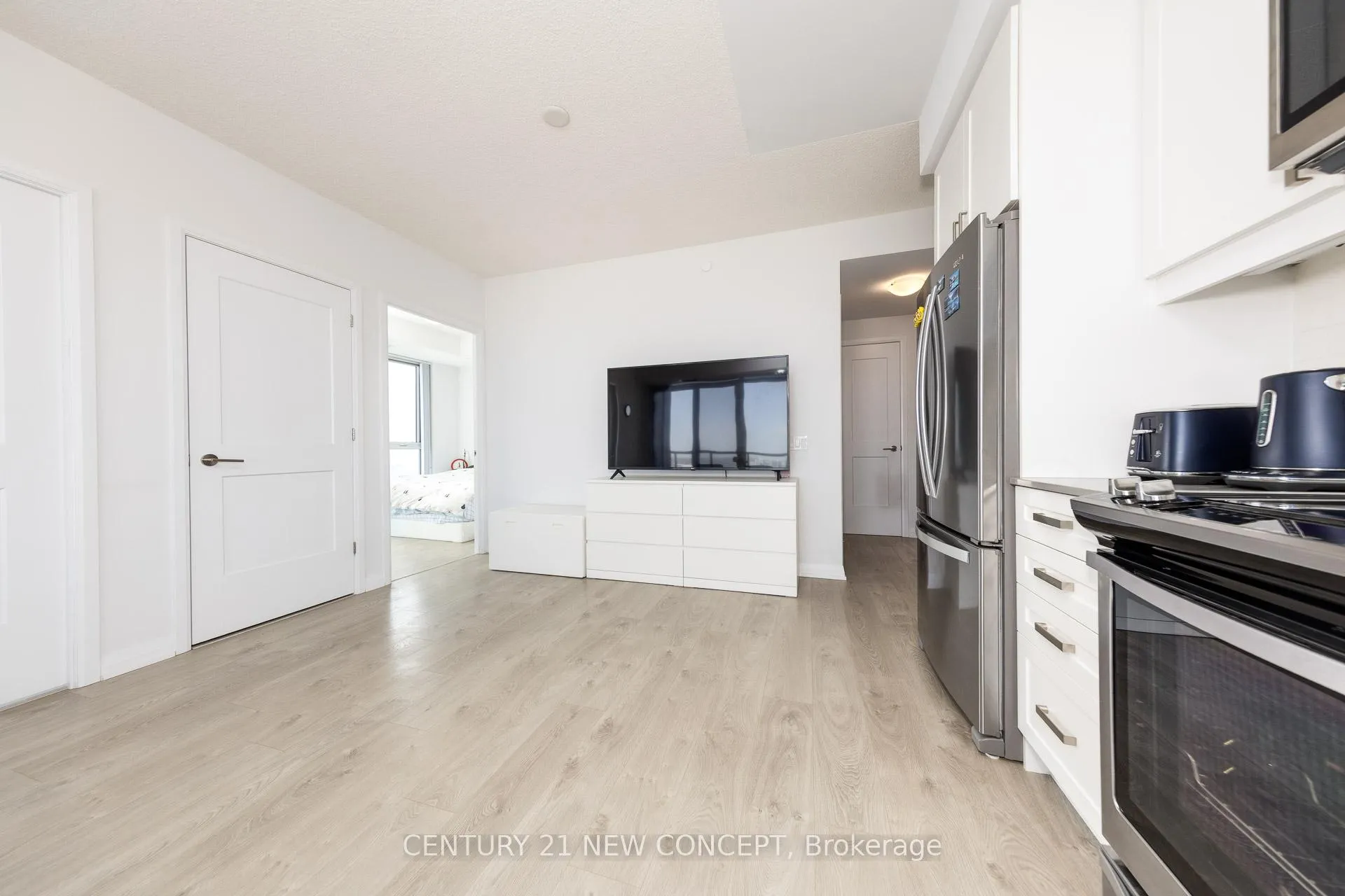 Photo 9 of Unit 3415, 7895 Jane Street, Vaughan, Concord — HOMEH