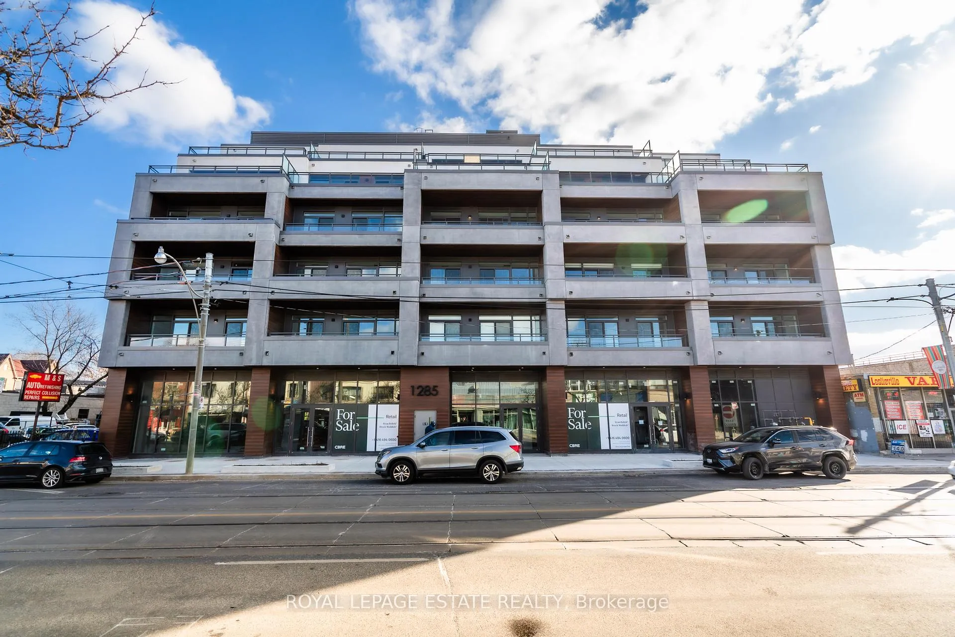 Front of Unit 404, 1285 Queen Street E