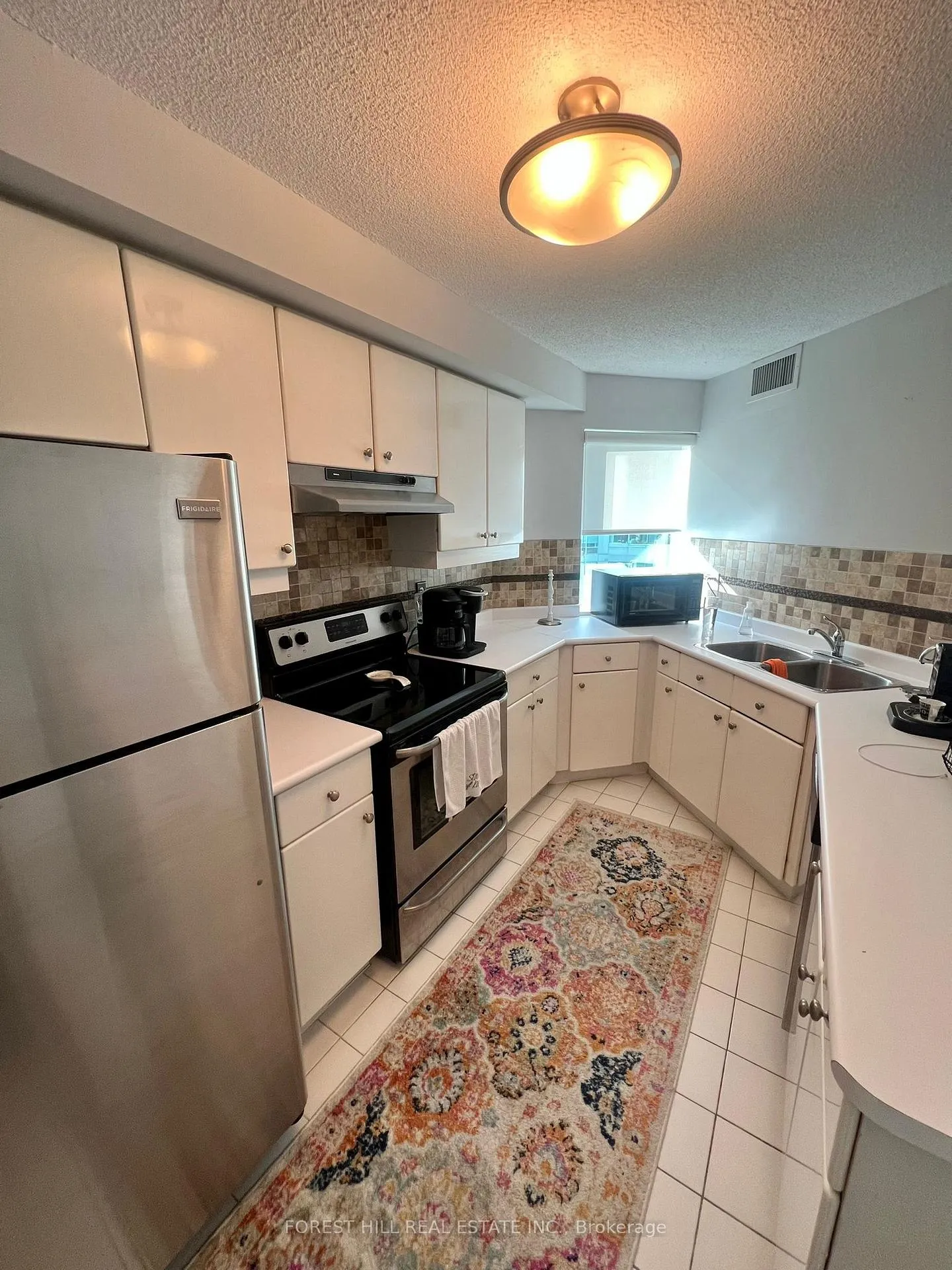 Photo 5 of Unit 2413, 10 Yonge Street, Toronto, Waterfront Communities — HOMEH