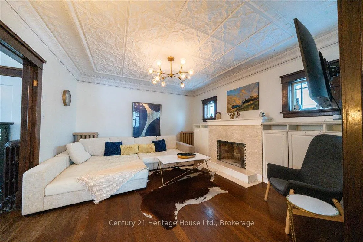 Photo 10 of 184 Weber Street E, Kitchener — HOMEH