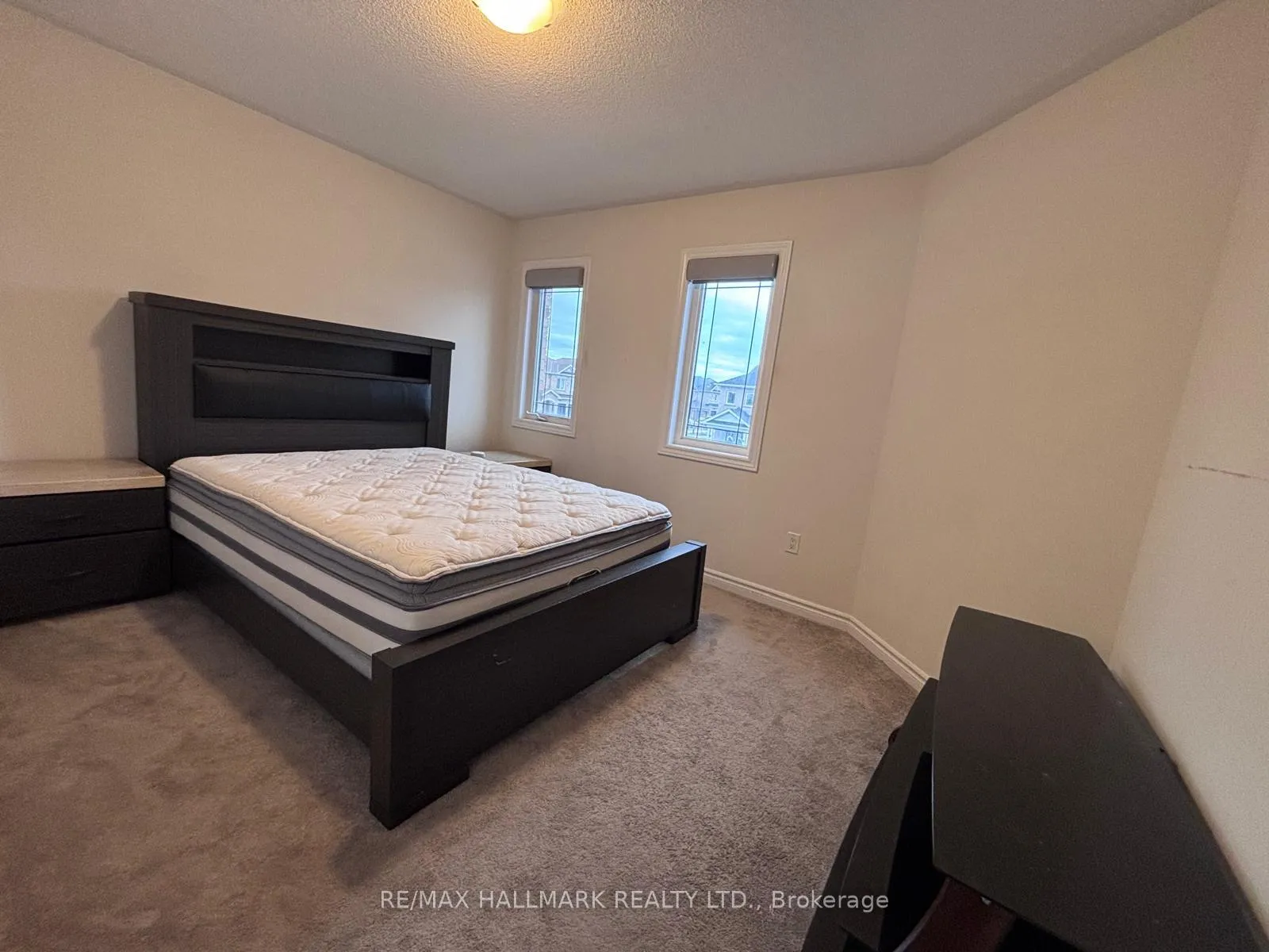 Photo 20 of 44 Jardine Street, Brock, Beaverton — HOMEH