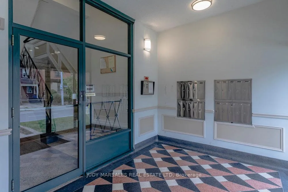 Photo 5 of Unit 304, 174 Herkimer Street, Hamilton, Durand — HOMEH