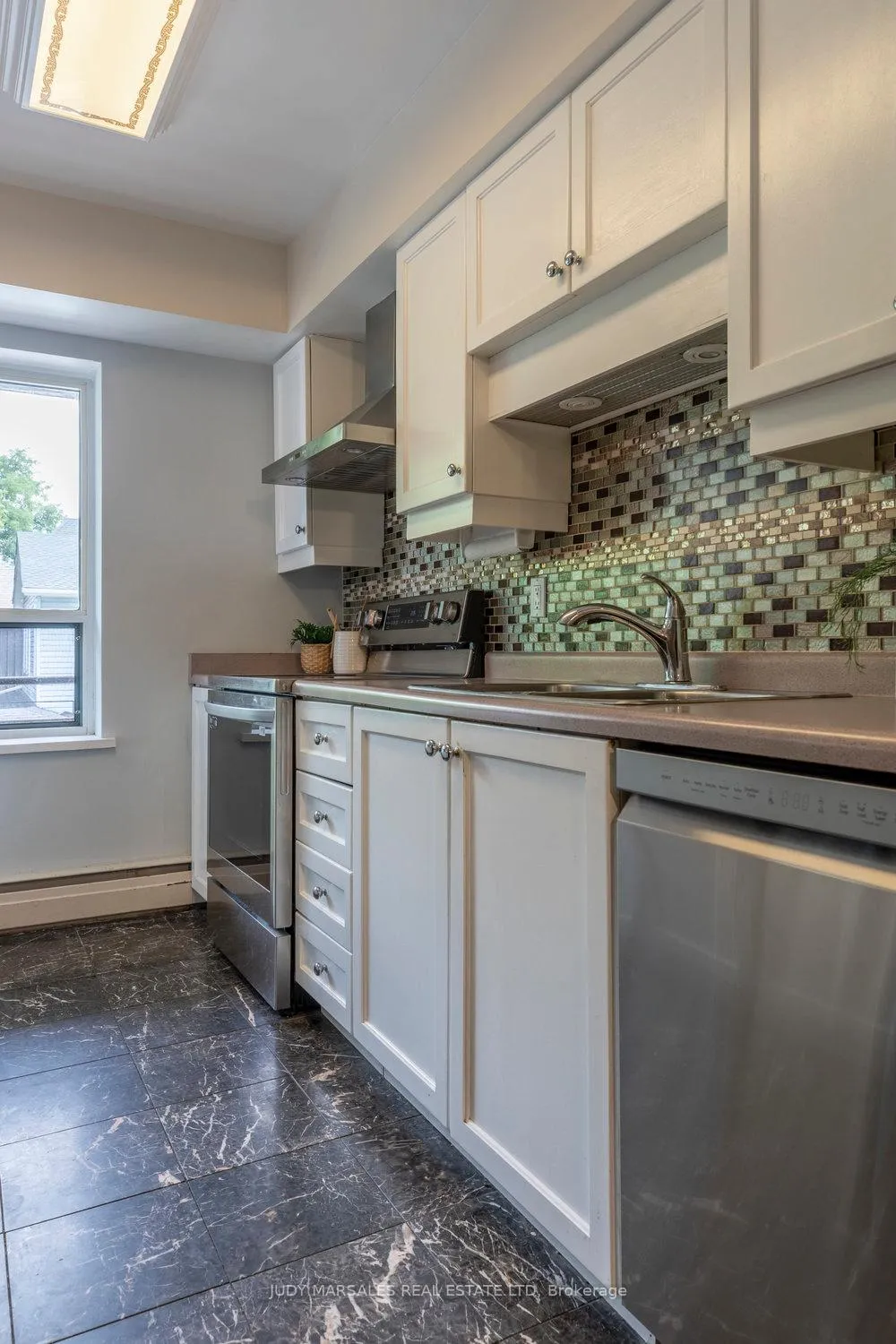 Photo 22 of Unit 304, 174 Herkimer Street, Hamilton, Durand — HOMEH