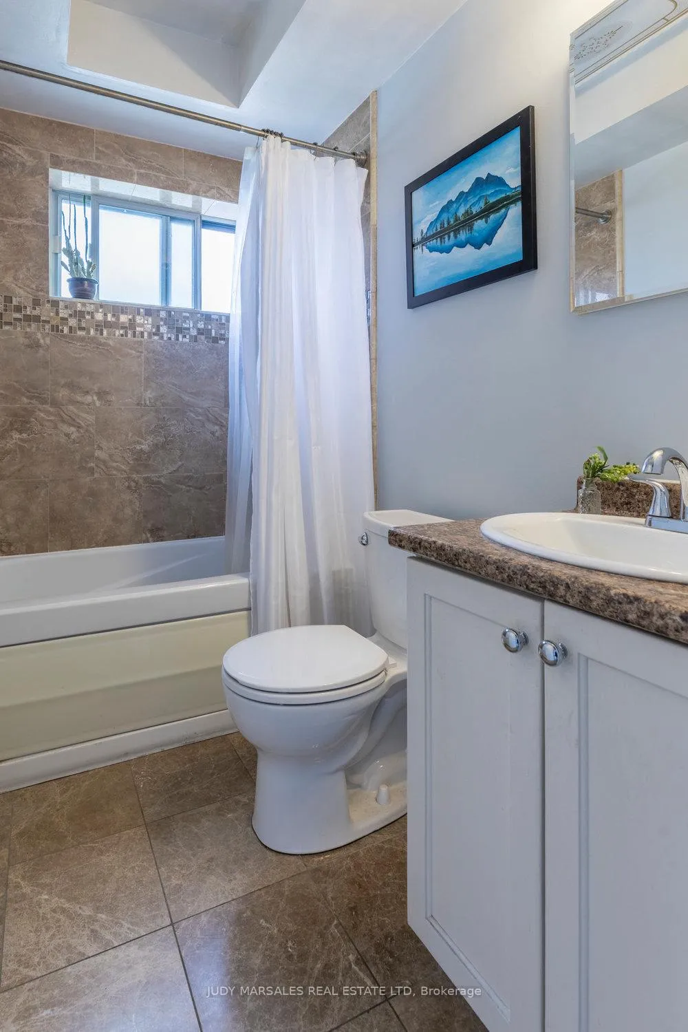 Photo 33 of Unit 304, 174 Herkimer Street, Hamilton, Durand — HOMEH