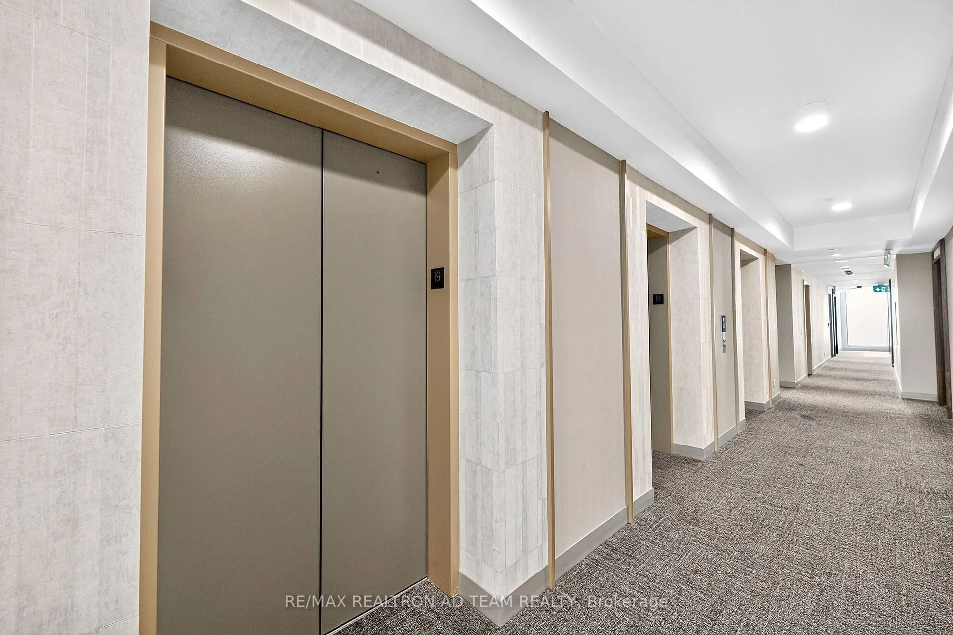 Photo 7 of Unit 1901, 1000 Portage Parkway, Vaughan, Concord — HOMEH