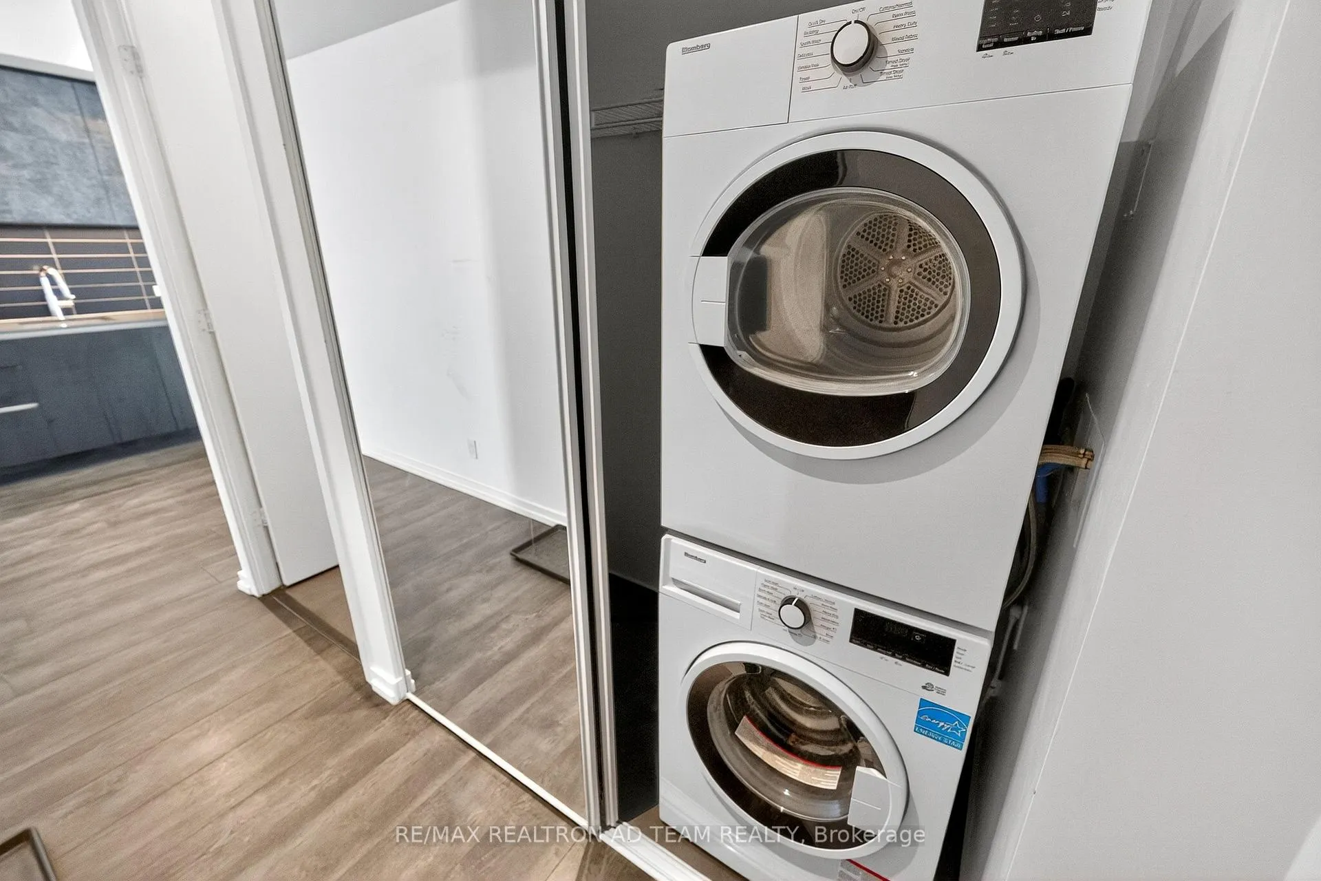 Photo 25 of Unit 1901, 1000 Portage Parkway, Vaughan, Concord — HOMEH
