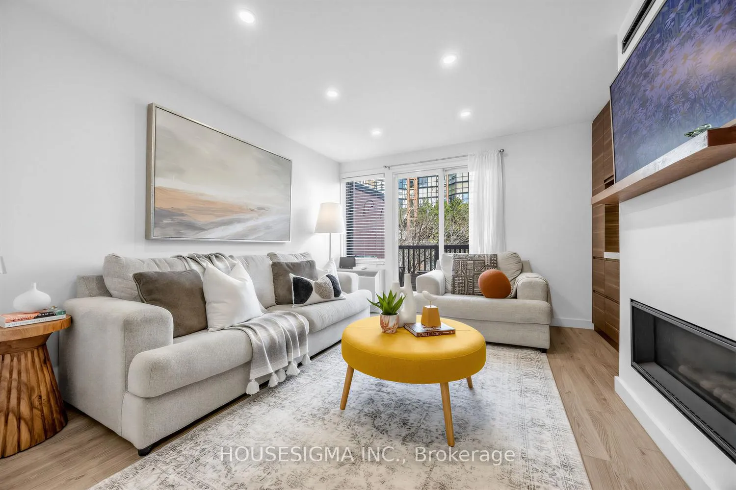 Photo 13 of Unit 47, 39 Tecumseth Street, Toronto, Niagara — HOMEH