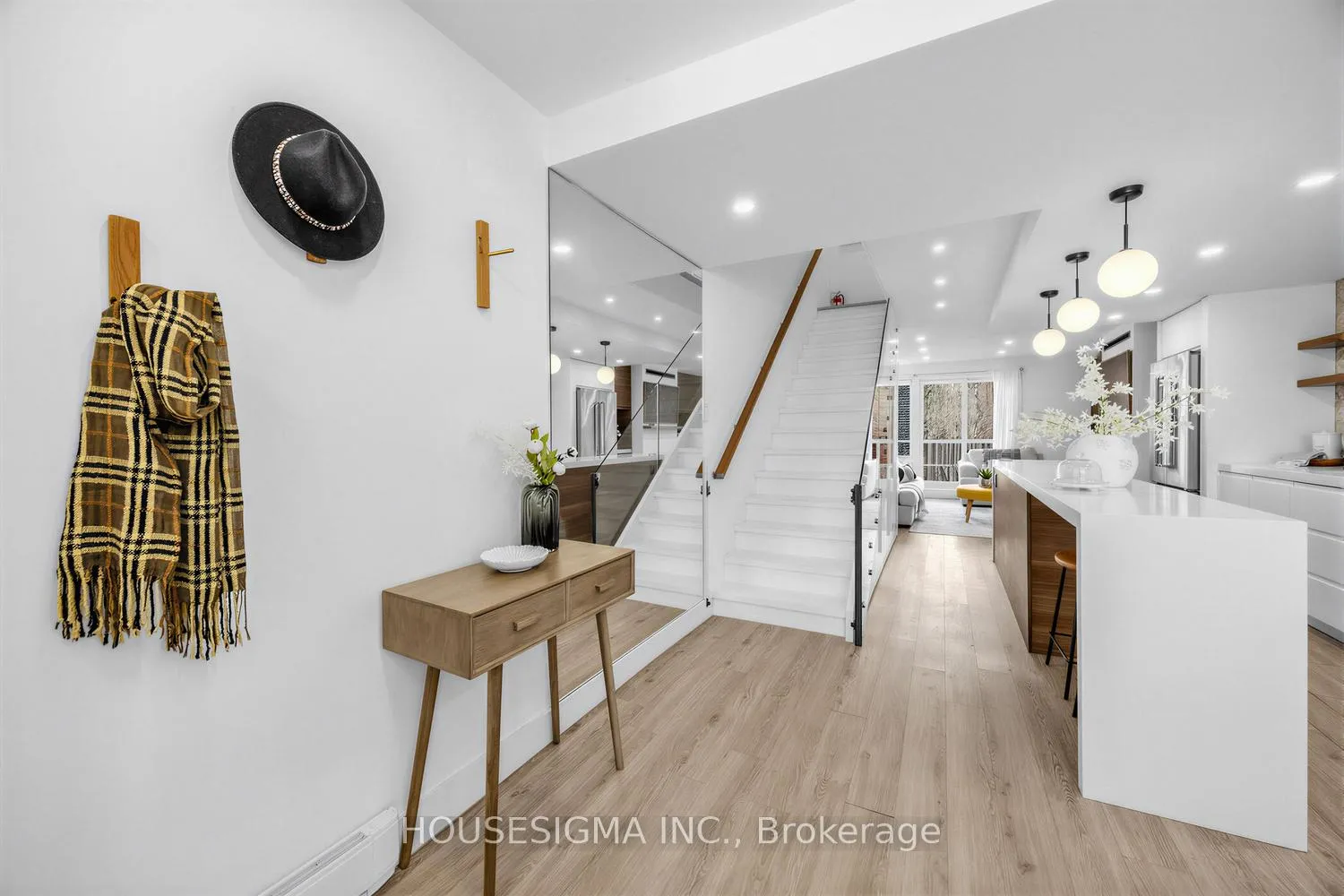 Photo 18 of Unit 47, 39 Tecumseth Street, Toronto, Niagara — HOMEH