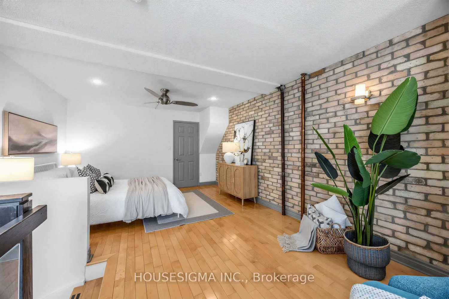 Photo 26 of Unit 47, 39 Tecumseth Street, Toronto, Niagara — HOMEH