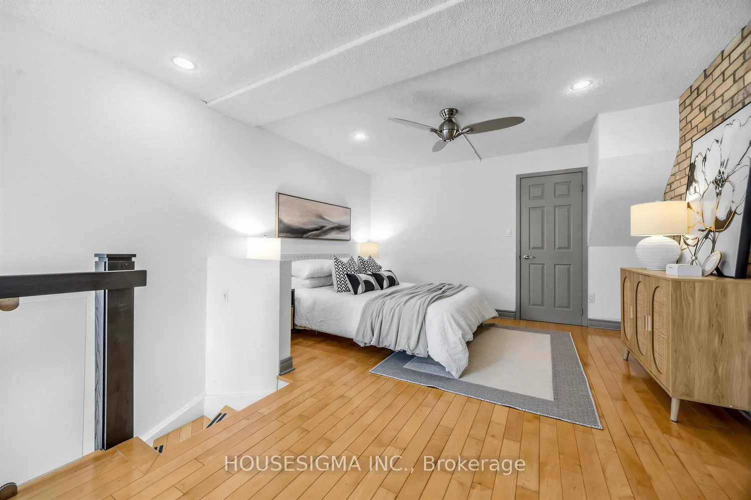 Photo 27 of Unit 47, 39 Tecumseth Street, Toronto, Niagara — HOMEH