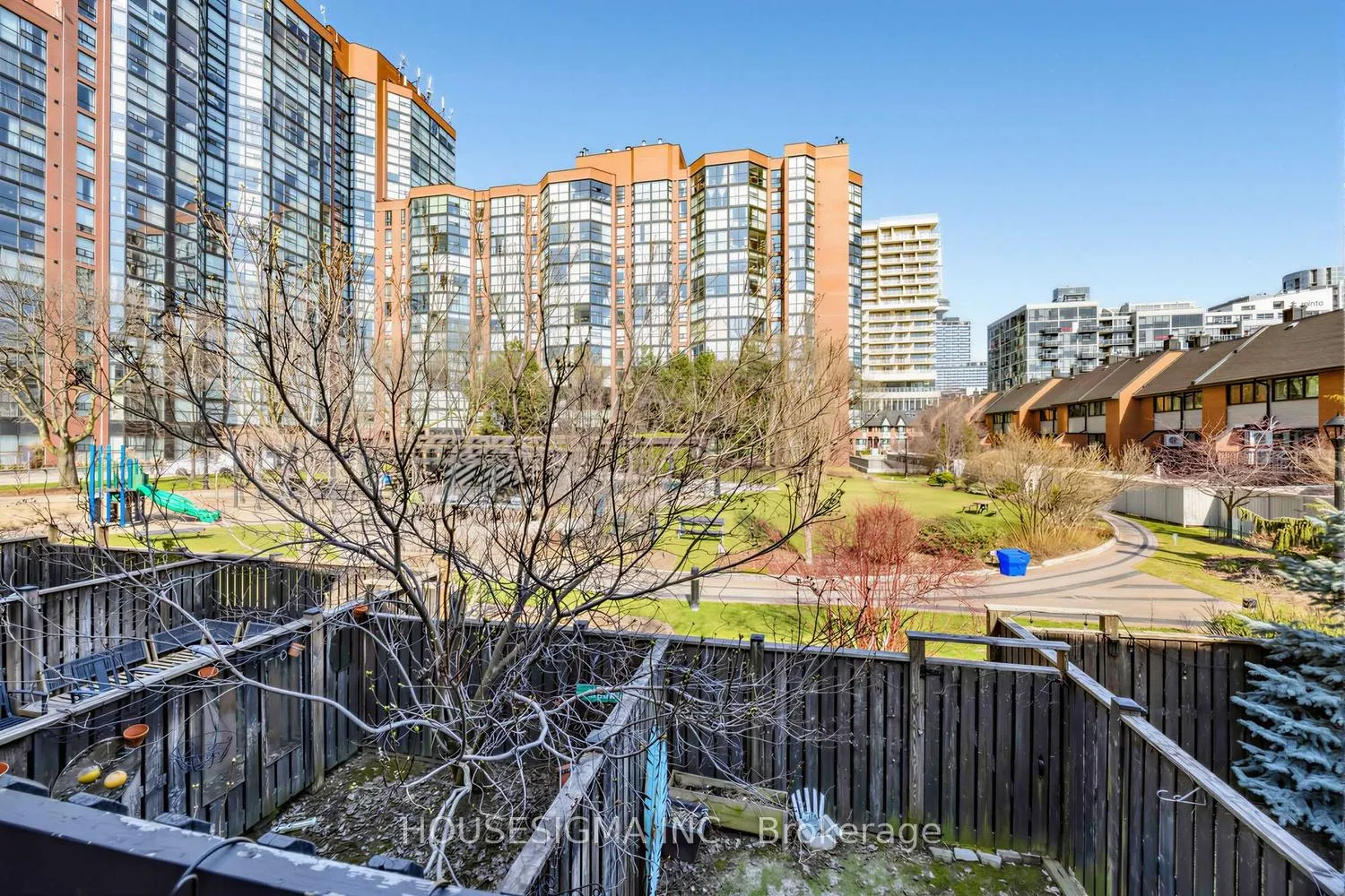 Photo 32 of Unit 47, 39 Tecumseth Street, Toronto, Niagara — HOMEH