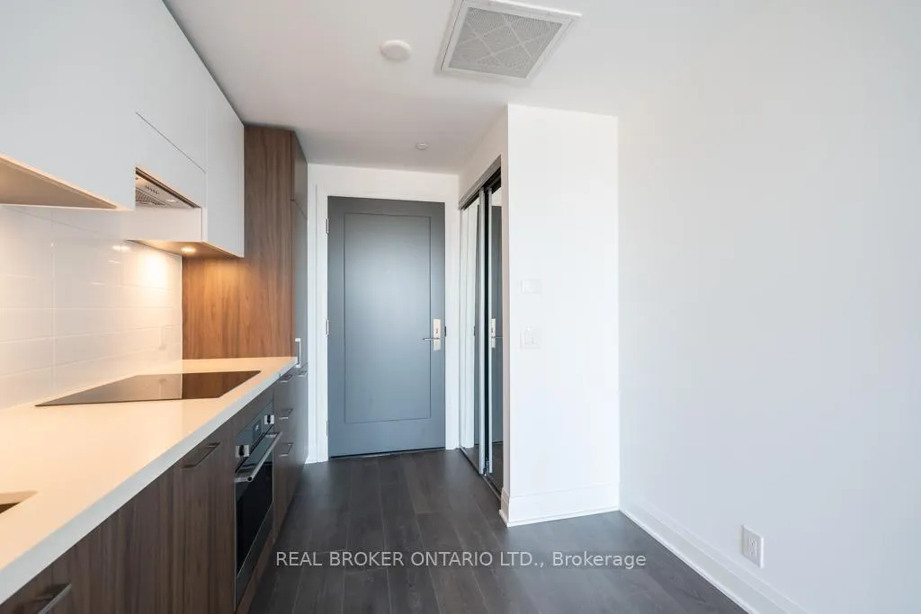 Photo 6 of Unit 1302, 33 Frederick Todd Way, Toronto, Thorncliffe Park — HOMEH