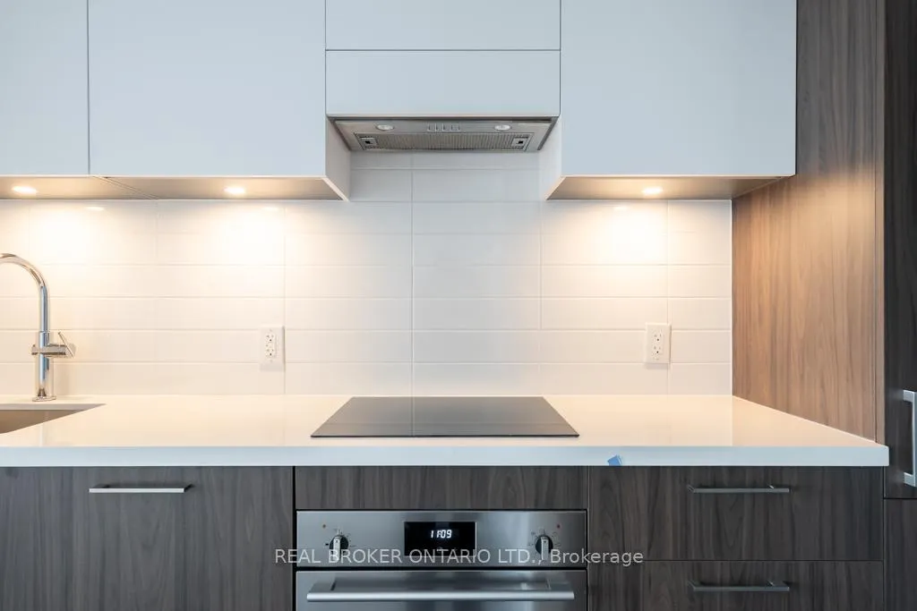 Photo 9 of Unit 1302, 33 Frederick Todd Way, Toronto, Thorncliffe Park — HOMEH
