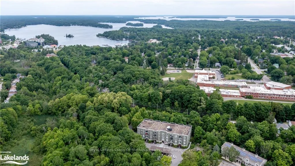 Photo 2 of Unit 207, 391 James Street W, Gravenhurst, Muskoka (S) — HOMEH