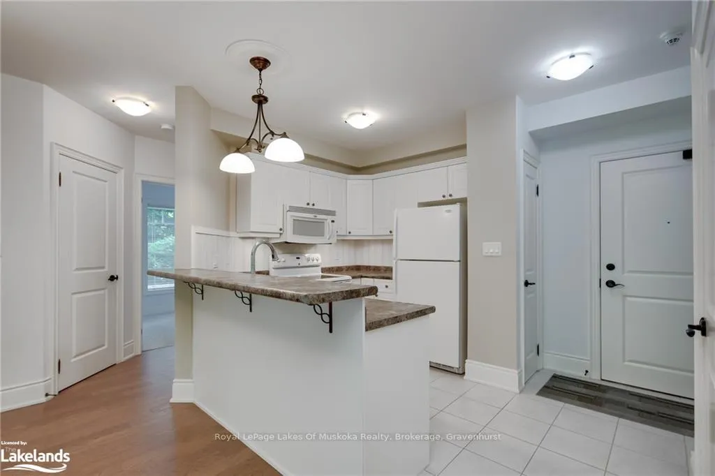 Photo 13 of Unit 207, 391 James Street W, Gravenhurst, Muskoka (S) — HOMEH