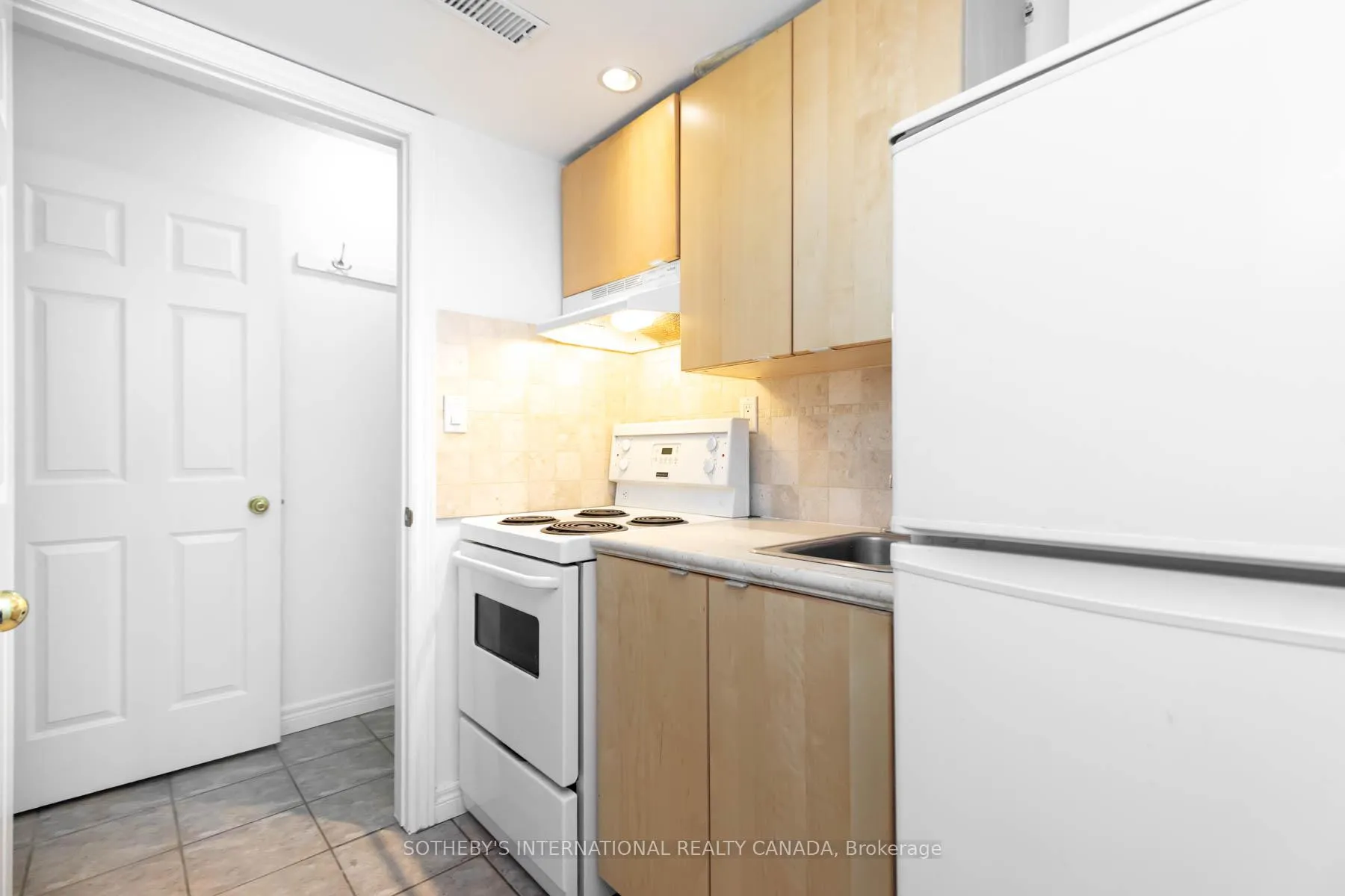 Photo 15 of Unit B, 16B Natalie Place, Toronto, South Riverdale — HOMEH