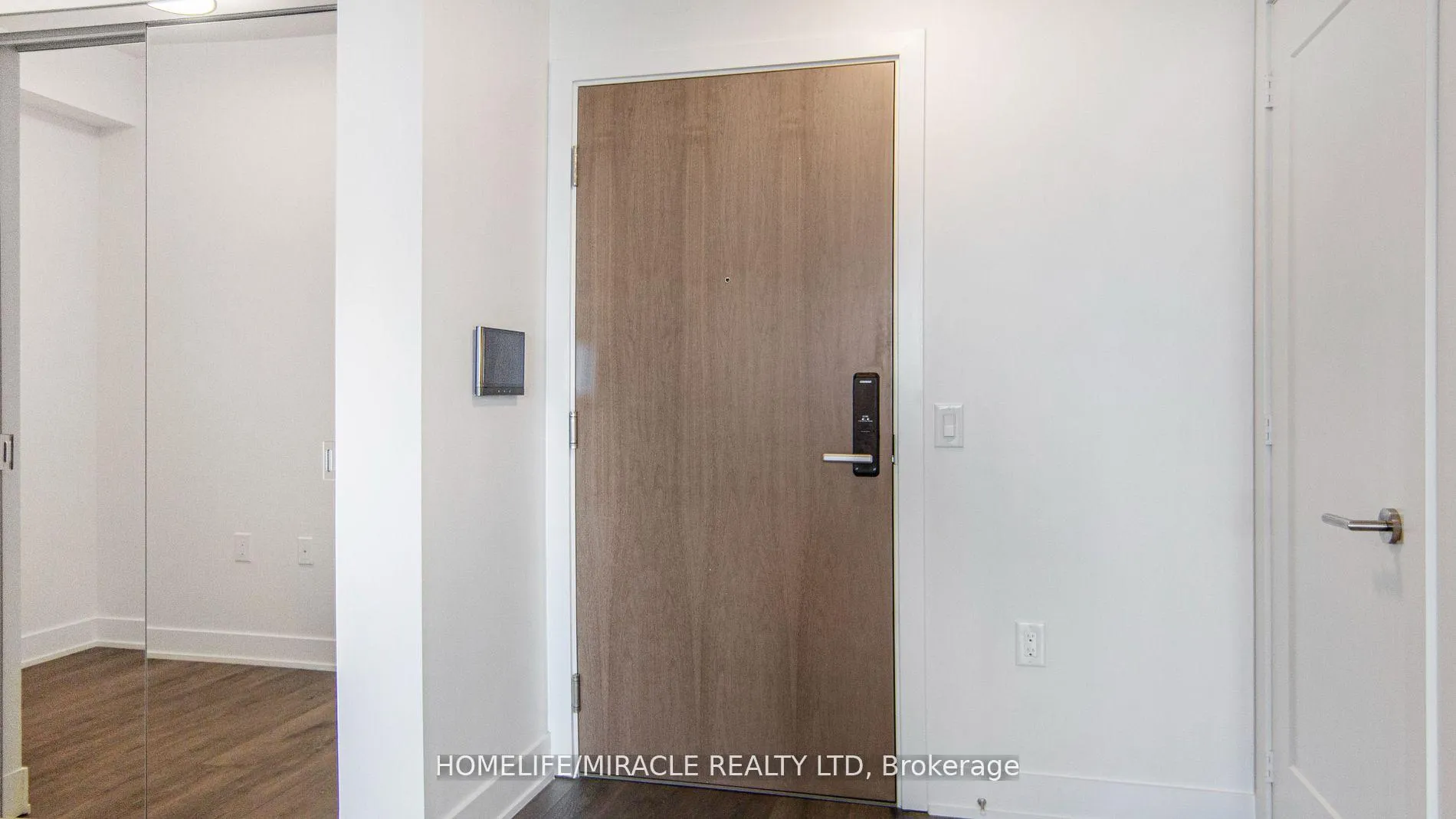 Front of Unit 2905, 575 Bloor Street E