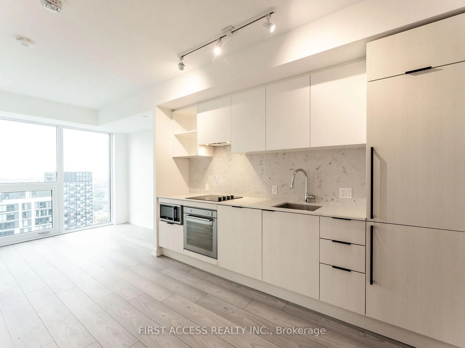 Front of Unit 4002, 82 Dalhousie Street
