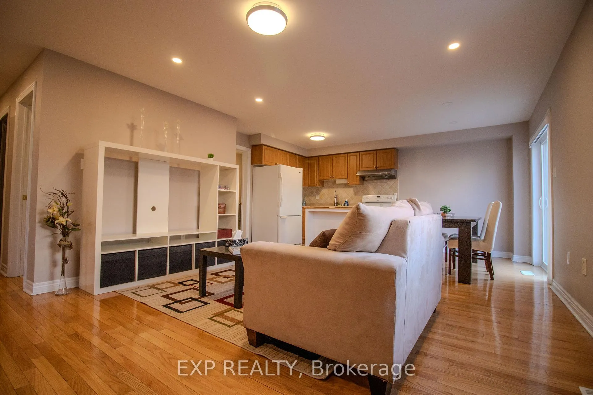 Front of Unit MAIN, 2 Sir Jacobs Crescent