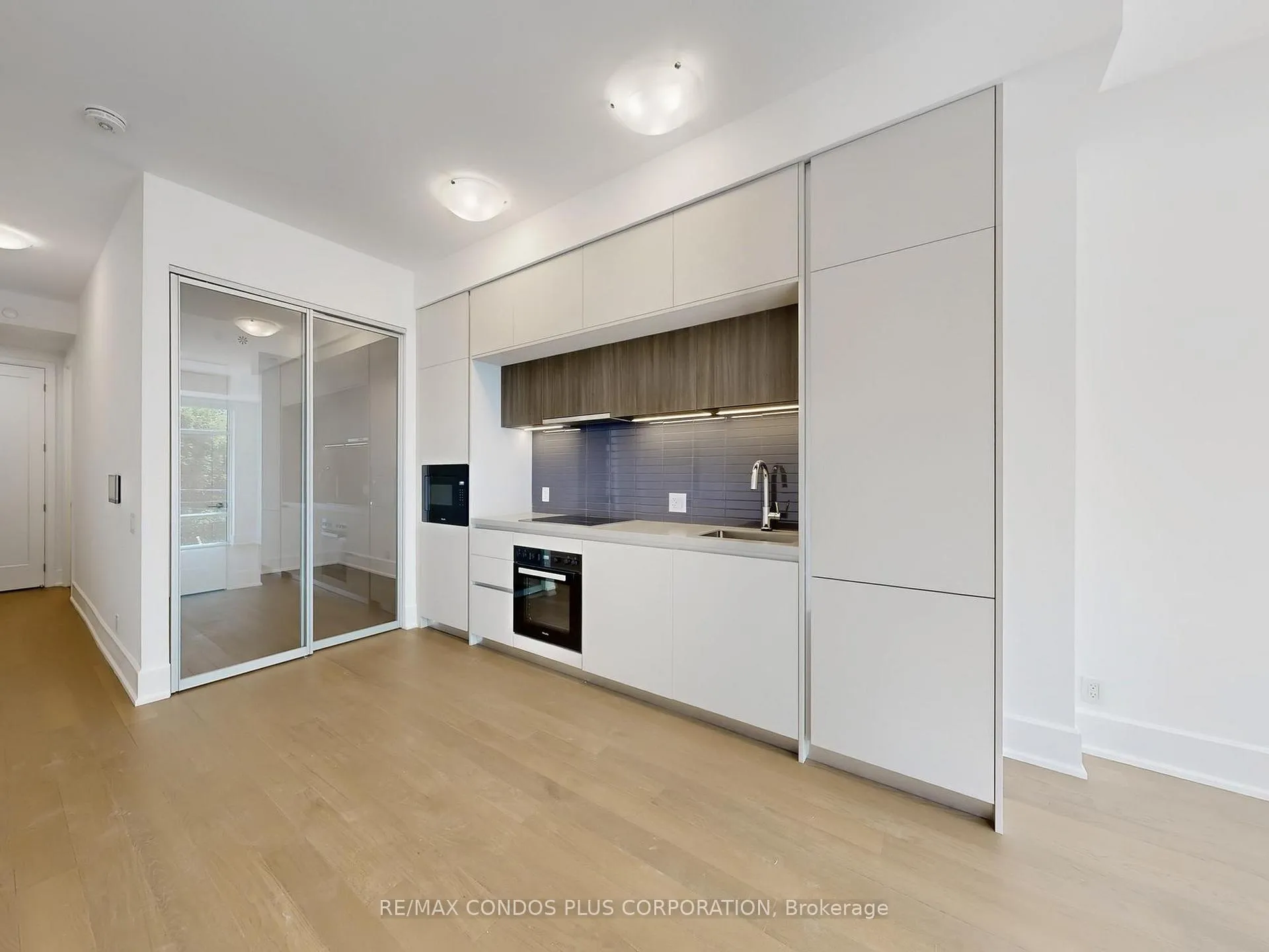 Photo 11 of Unit 201, 800 Broadview Avenue, Toronto, Playter Estates-Danforth — HOMEH