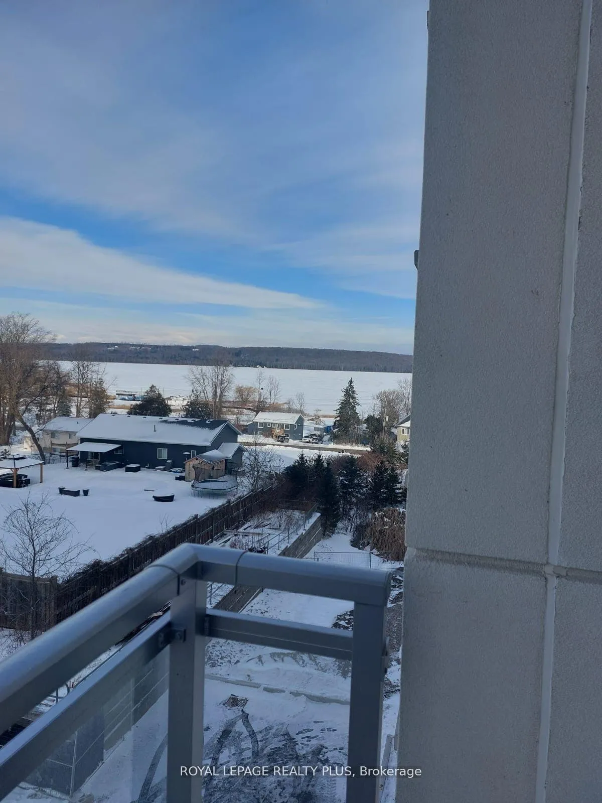 Photo 8 of Unit 203, 56 Lakeside Terrace, Barrie, Little Lake — HOMEH