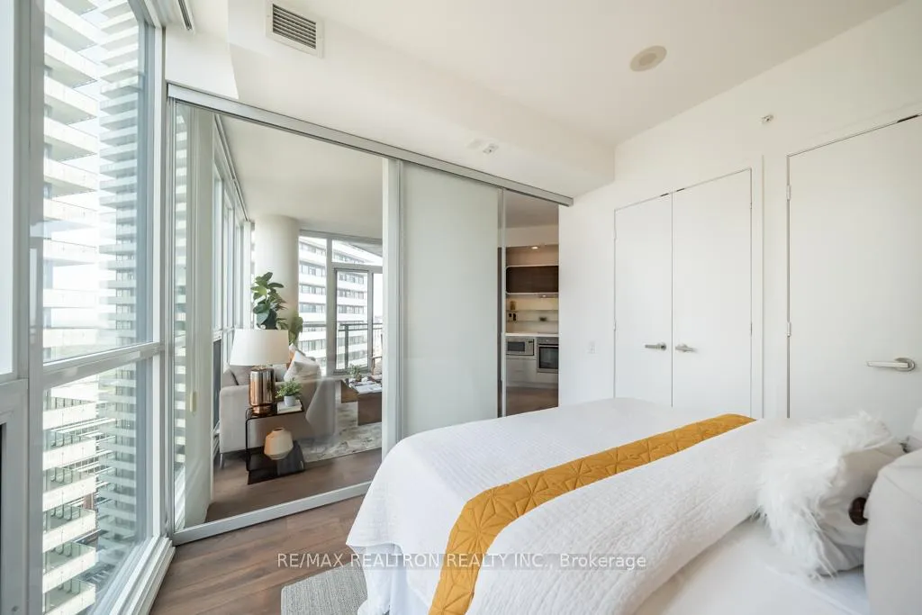 Photo 16 of Unit 3307, 45 Charles Street E, Toronto, Church-Yonge Corridor — HOMEH