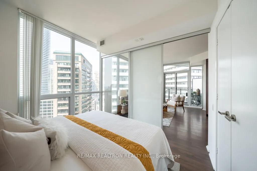 Photo 17 of Unit 3307, 45 Charles Street E, Toronto, Church-Yonge Corridor — HOMEH
