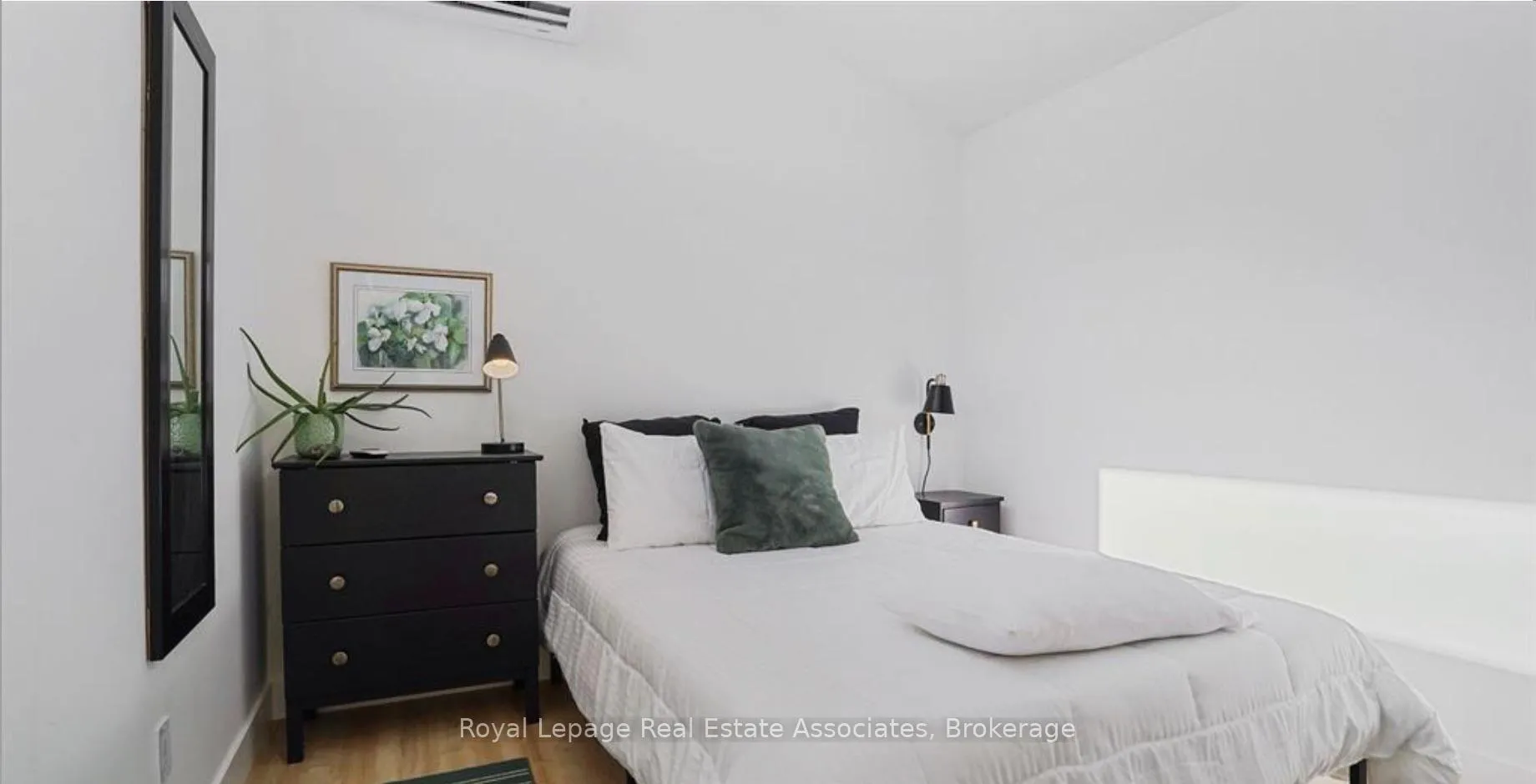Photo 9 of Unit 3, 45 Bond Street, Kitchener — HOMEH