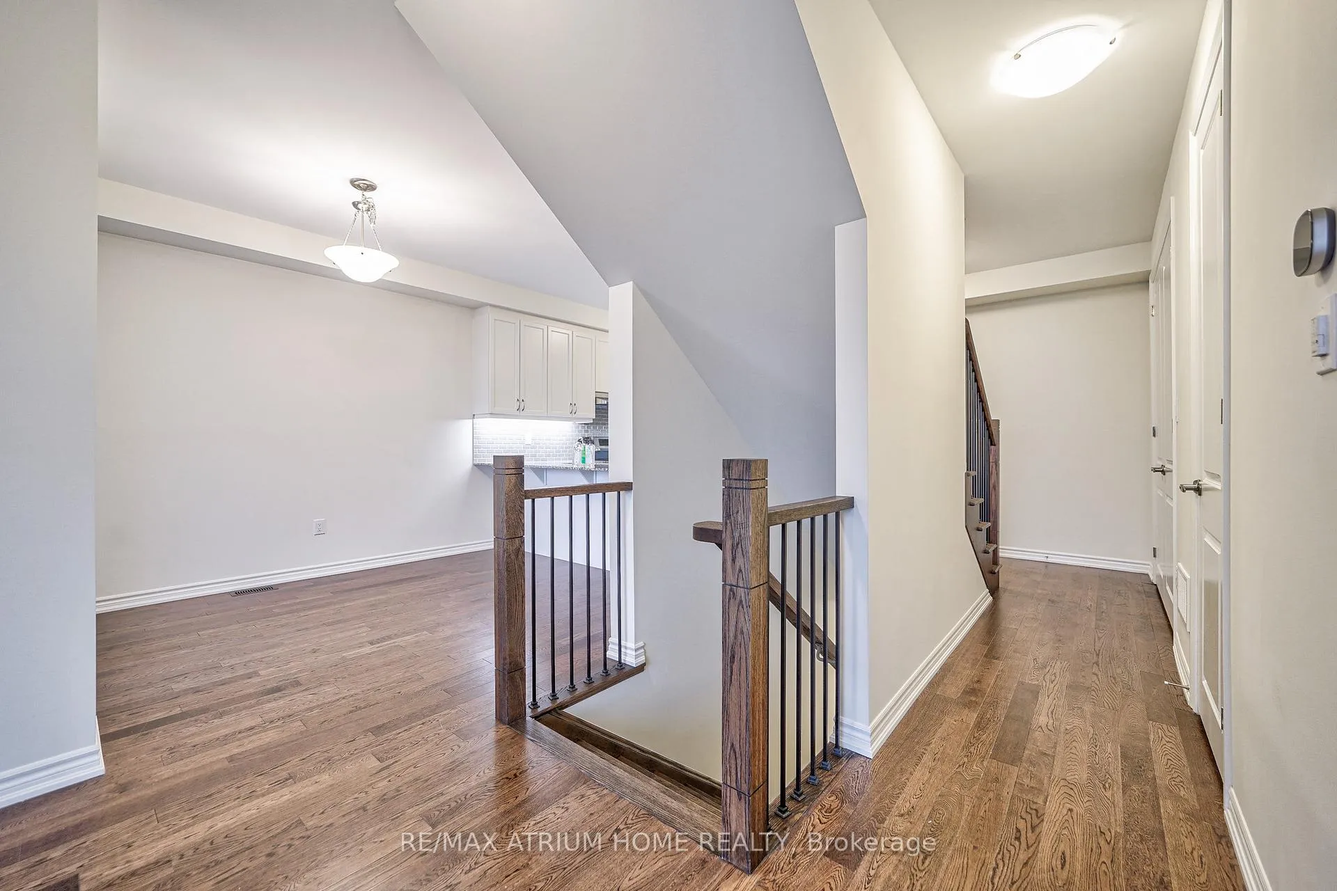 Photo 11 of 4 Thomas Frisby Jr. Crescent, Markham, Victoria Square — HOMEH