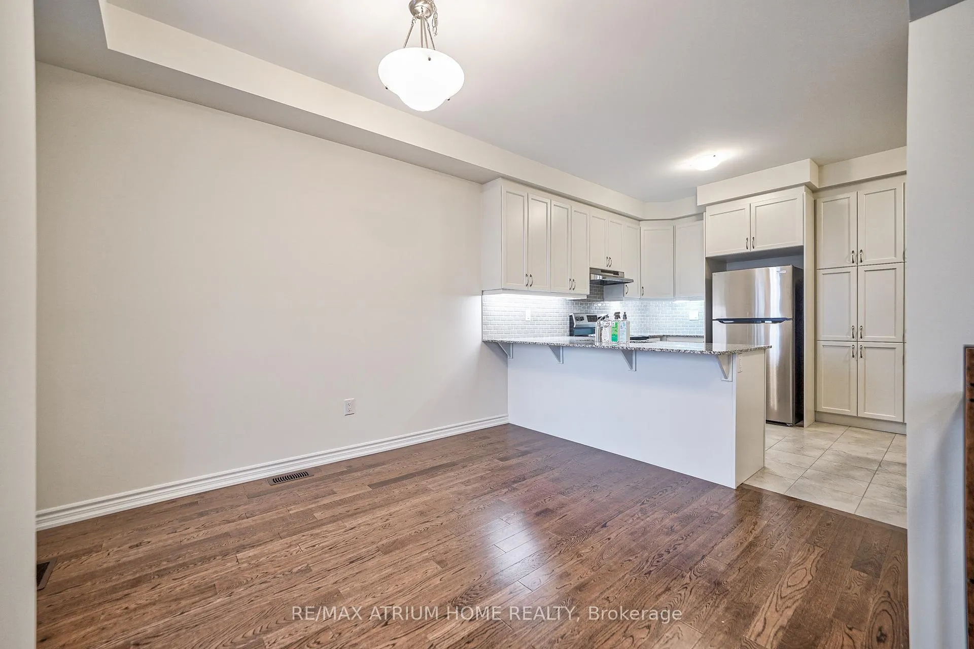 Photo 12 of 4 Thomas Frisby Jr. Crescent, Markham, Victoria Square — HOMEH